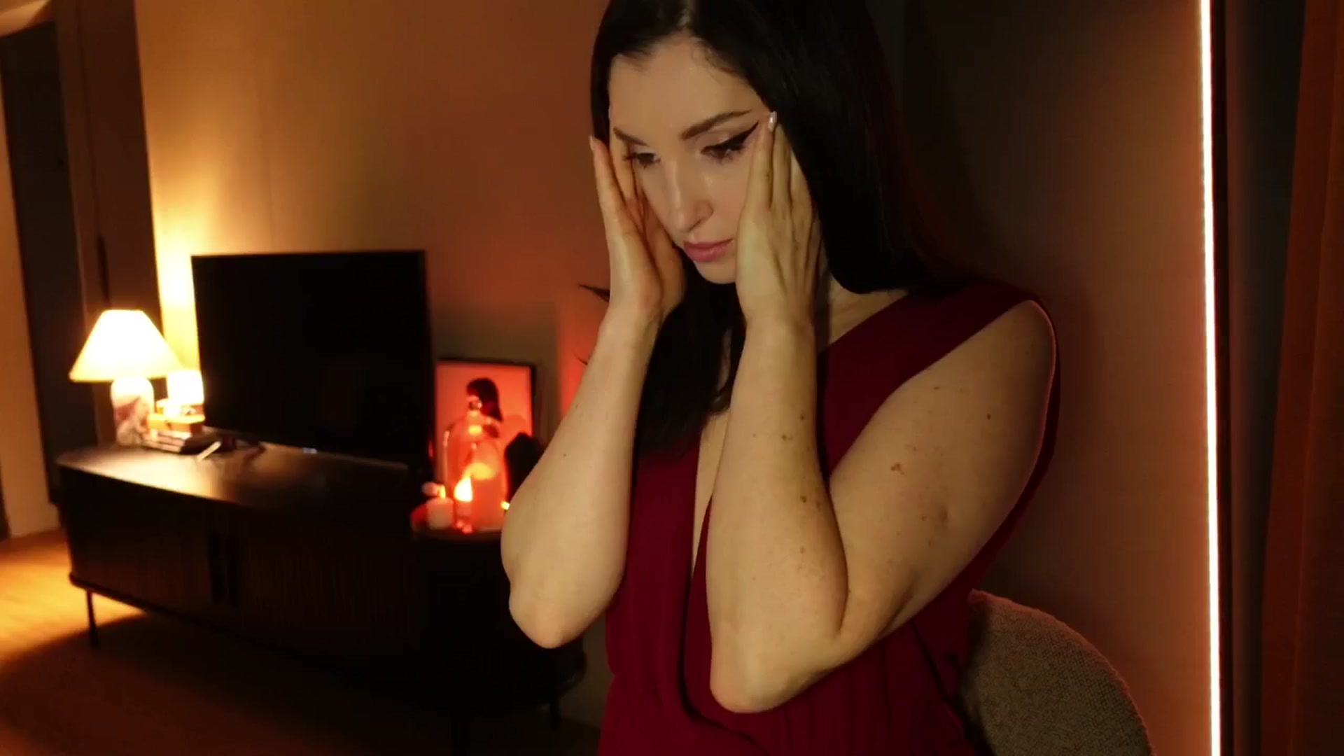Gallery image thumbnail from Maddie's myfreecams stream on, 03/07/2025, 17:29 image 18 of 20