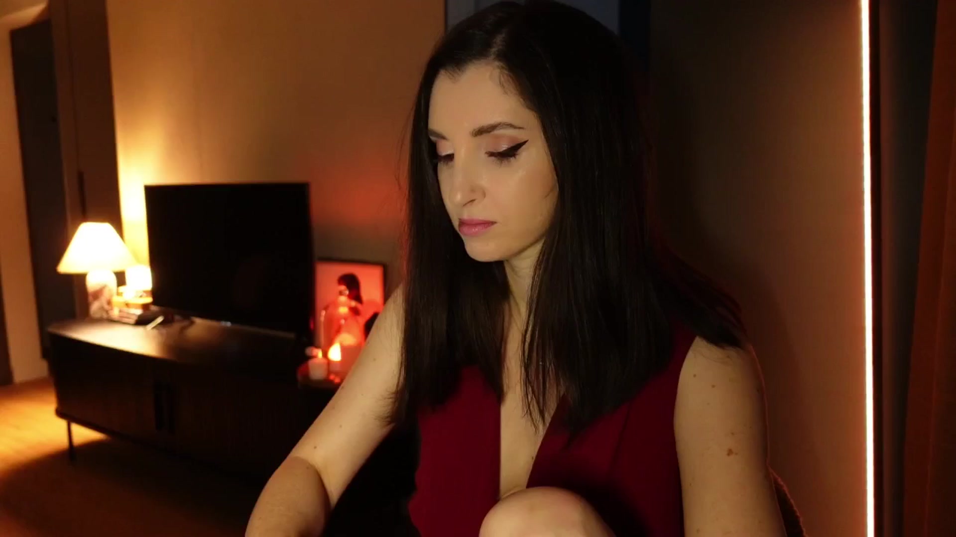 Gallery image thumbnail from Maddie's myfreecams stream on, 03/07/2025, 17:29 image 9 of 20