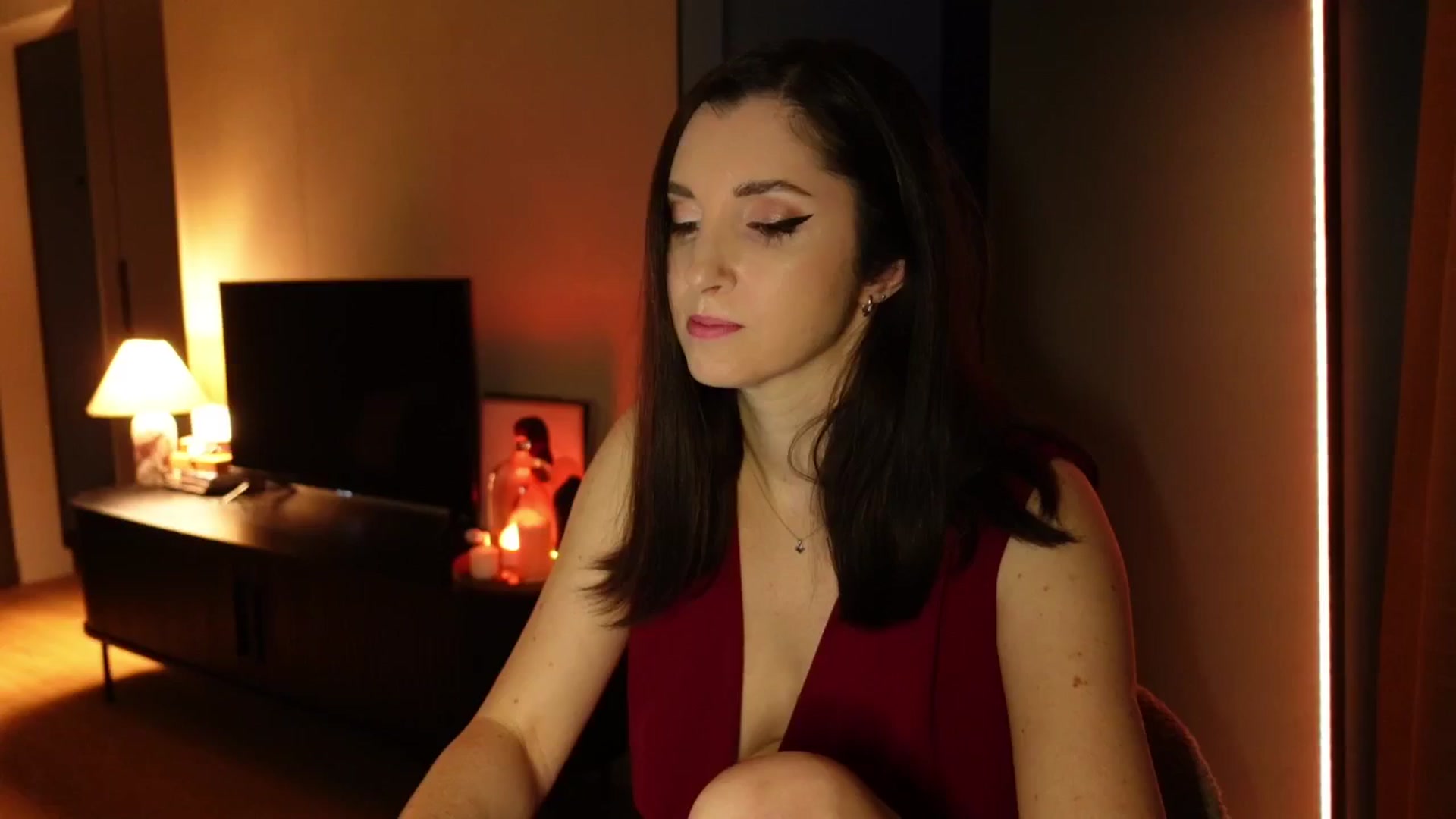 Gallery image thumbnail from Maddie's myfreecams stream on, 03/07/2025, 17:29 image 13 of 20