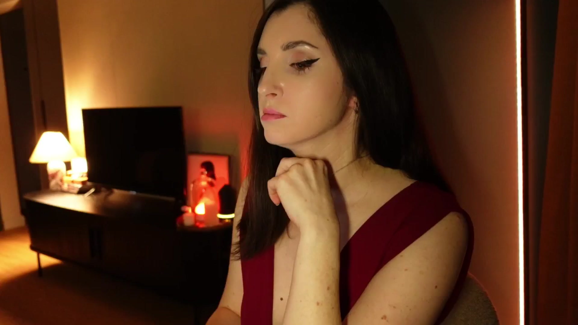 Gallery image thumbnail from Maddie's myfreecams stream on, 03/07/2025, 21:41 image 3 of 20