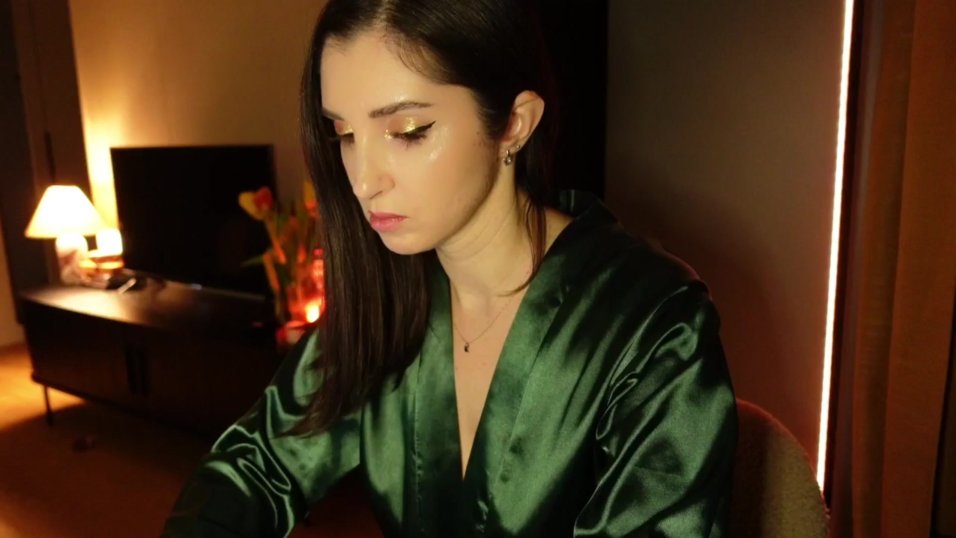 Gallery image thumbnail from Maddie's myfreecams stream on, 03/11/2025, 19:08 image 20 of 20