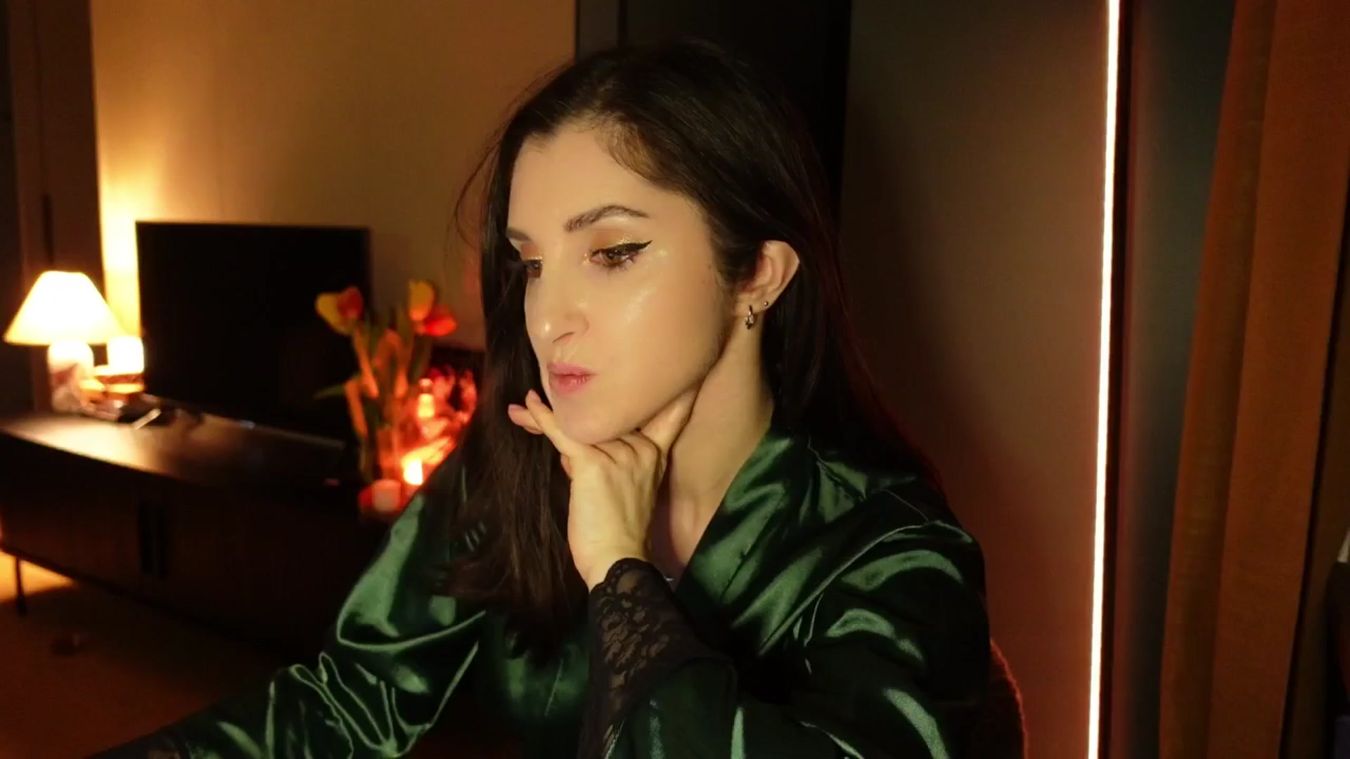 Gallery image thumbnail from Maddie's myfreecams stream on, 03/11/2025, 20:38 image 18 of 20
