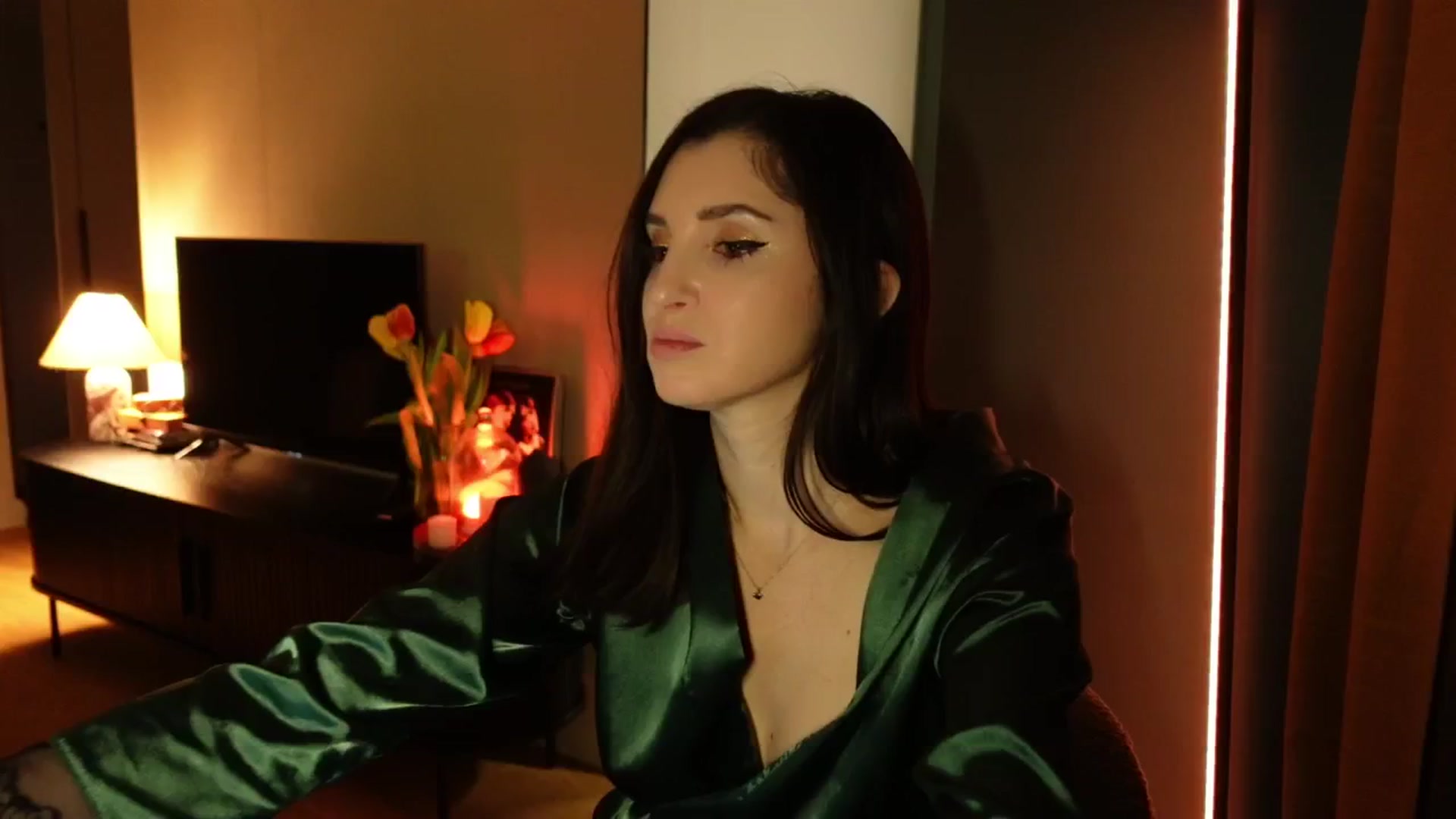 Gallery image thumbnail from Maddie's myfreecams stream on, 03/11/2025, 23:25 image 13 of 20