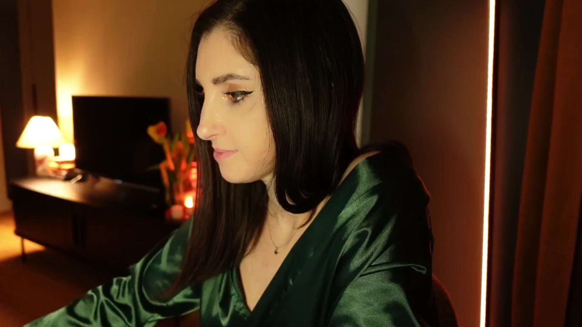 Gallery image thumbnail from Maddie's myfreecams stream on, 03/11/2025, 23:25 image 8 of 20