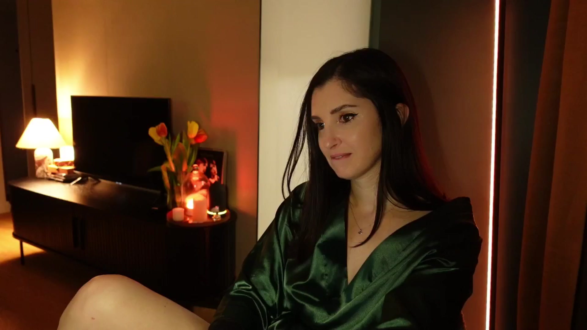Gallery image thumbnail from Maddie's myfreecams stream on, 03/11/2025, 23:25 image 11 of 20