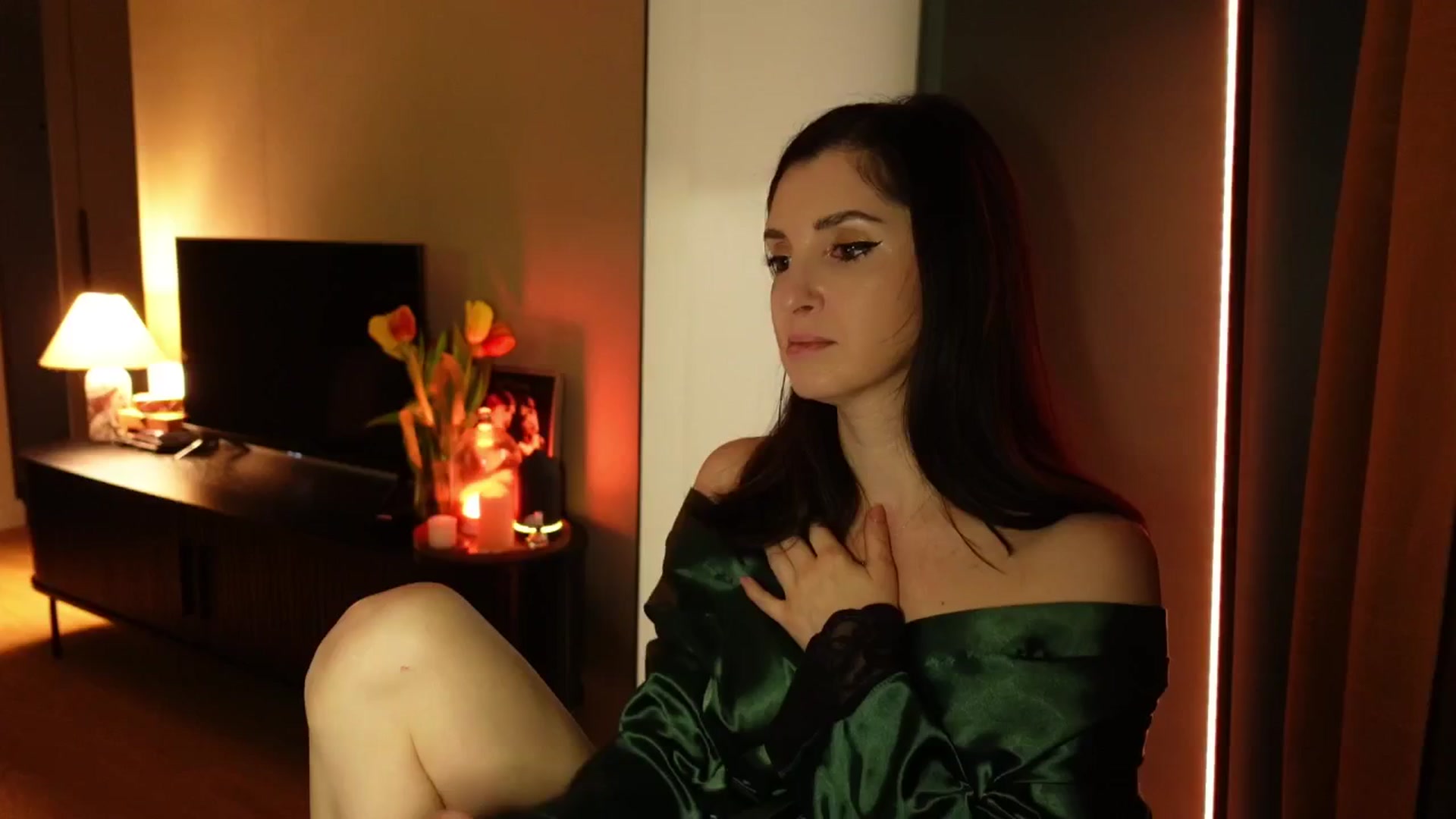 Gallery image thumbnail from Maddie's myfreecams stream on, 03/11/2025, 23:25 image 1 of 20