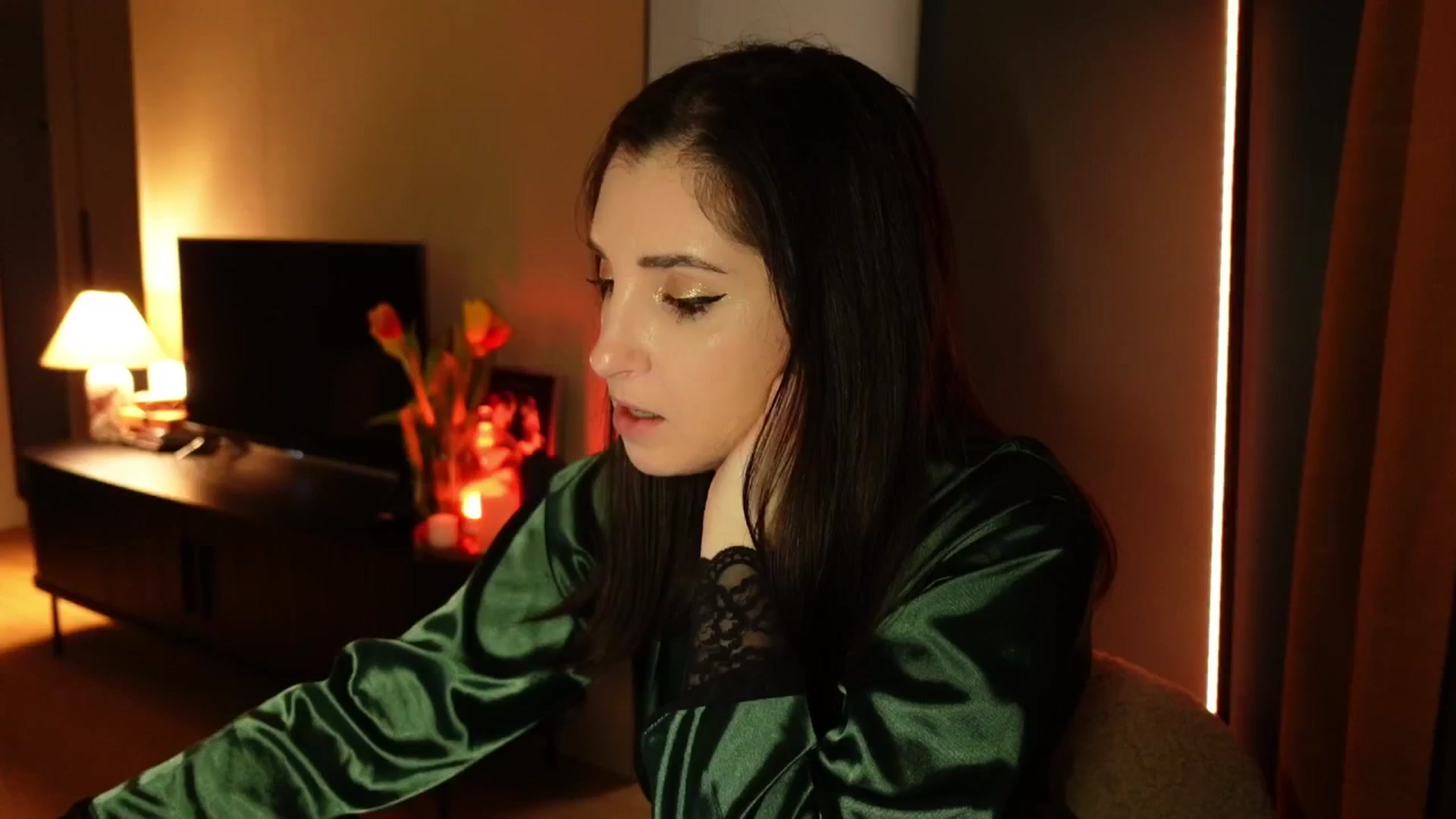 Gallery image thumbnail from Maddie's myfreecams stream on, 03/12/2025, 01:45 image 14 of 20