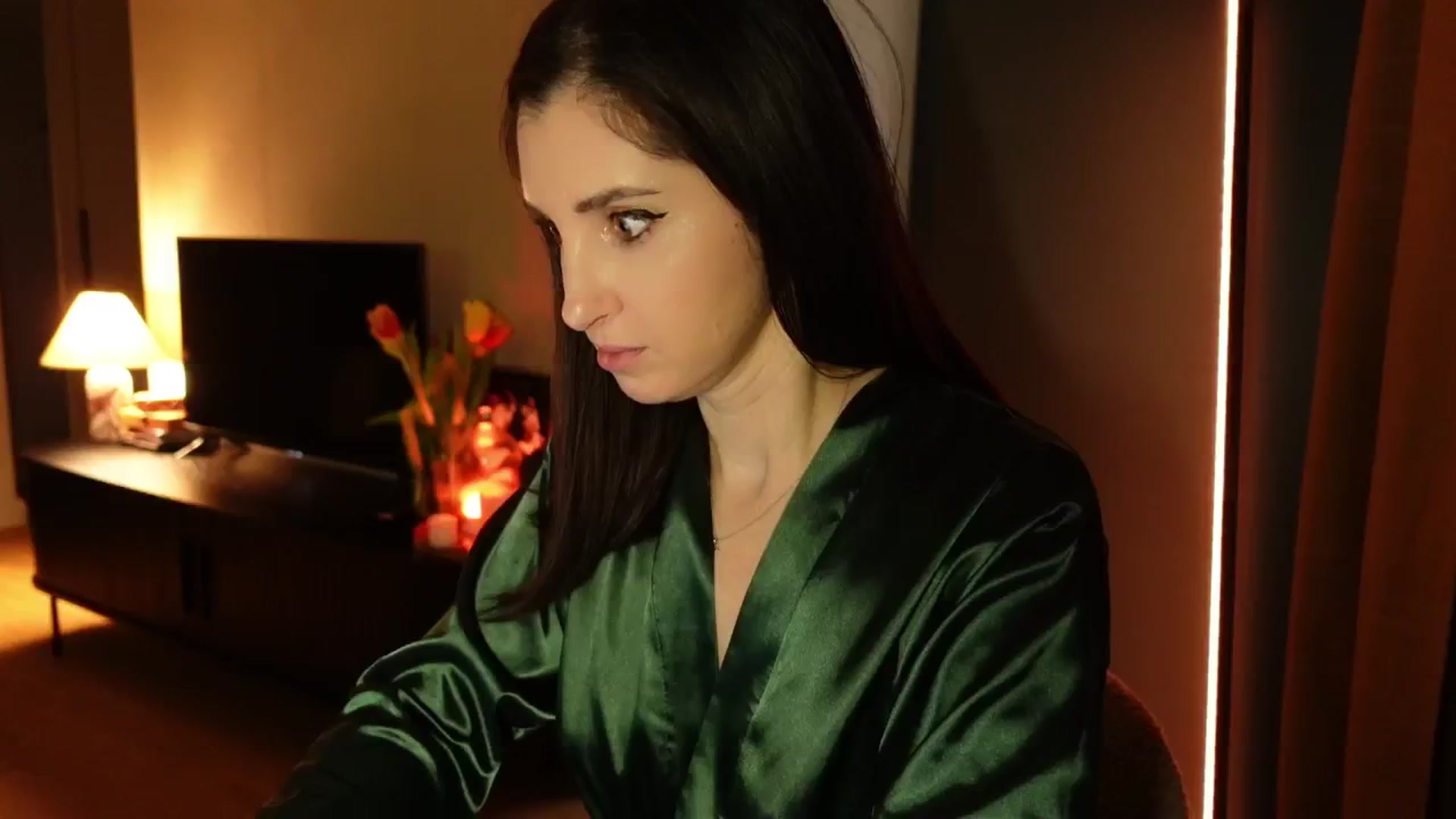 Gallery image thumbnail from Maddie's myfreecams stream on, 03/12/2025, 01:45 image 17 of 20