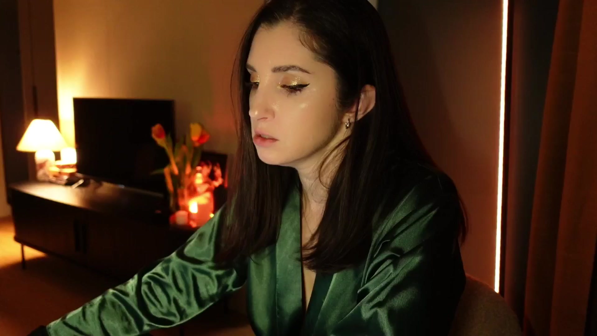 Gallery image thumbnail from Maddie's myfreecams stream on, 03/12/2025, 01:45 image 9 of 20