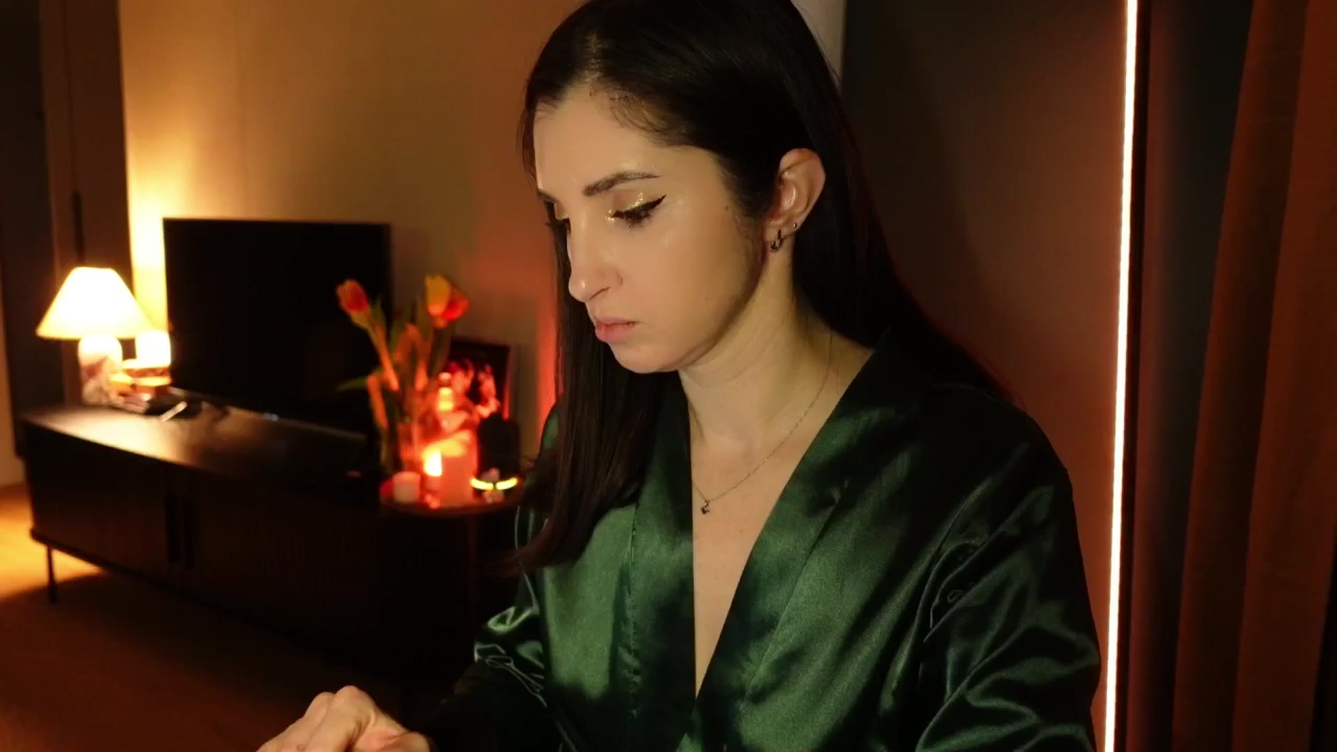 Gallery image thumbnail from Maddie's myfreecams stream on, 03/12/2025, 01:45 image 18 of 20