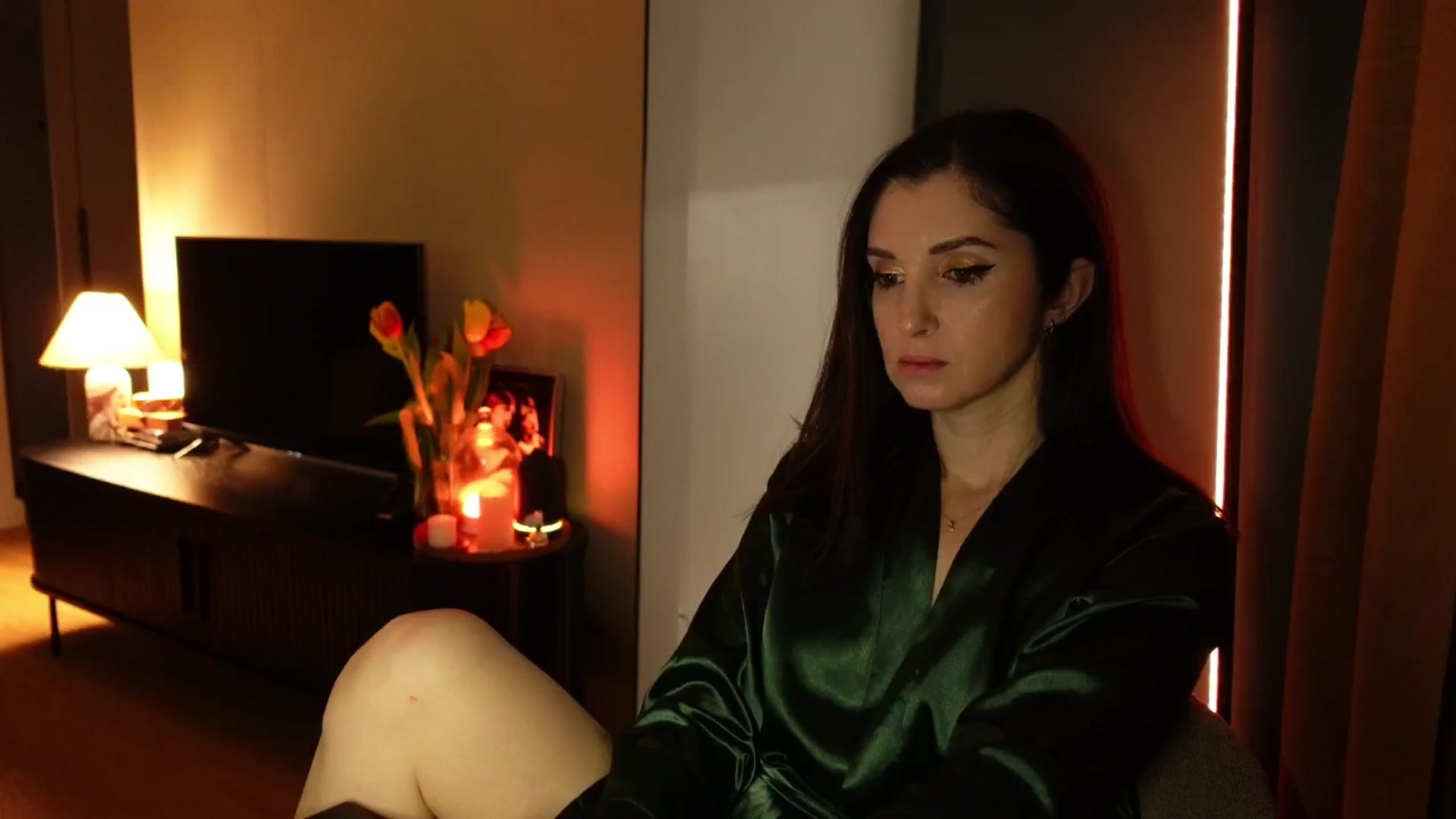 Gallery image thumbnail from Maddie's myfreecams stream on, 03/12/2025, 01:45 image 6 of 20