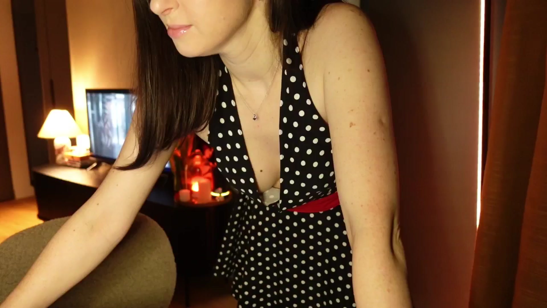 Gallery image thumbnail from Maddie's myfreecams stream on, 03/12/2025, 19:00 image 5 of 20