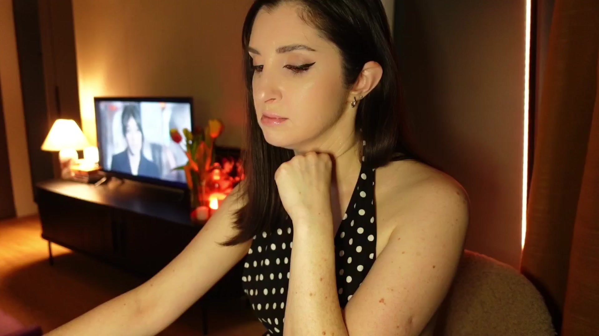 Gallery image thumbnail from Maddie's myfreecams stream on, 03/12/2025, 19:00 image 3 of 20