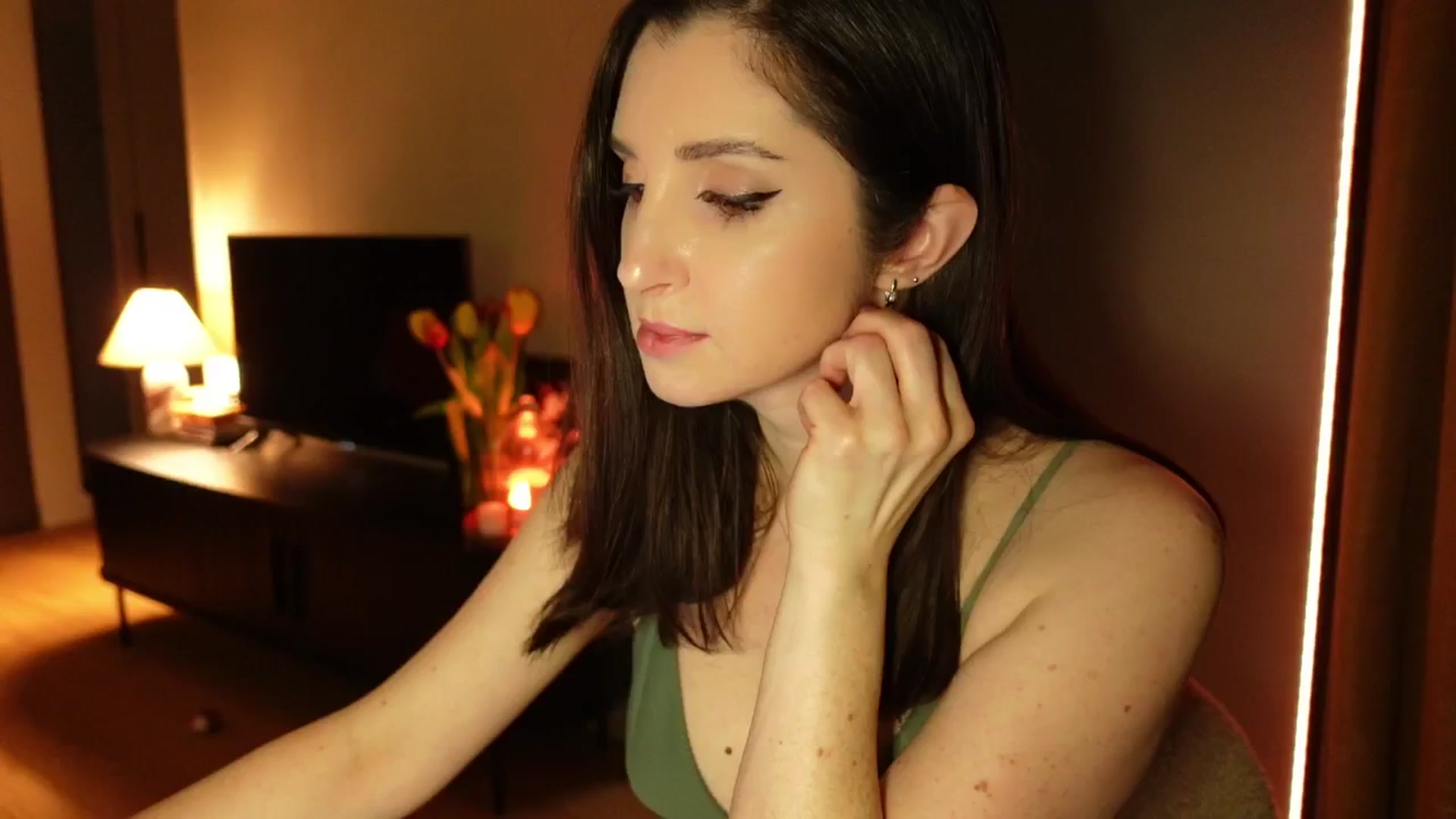 Gallery image thumbnail from Maddie's myfreecams stream on, 03/12/2025, 22:39 image 14 of 20