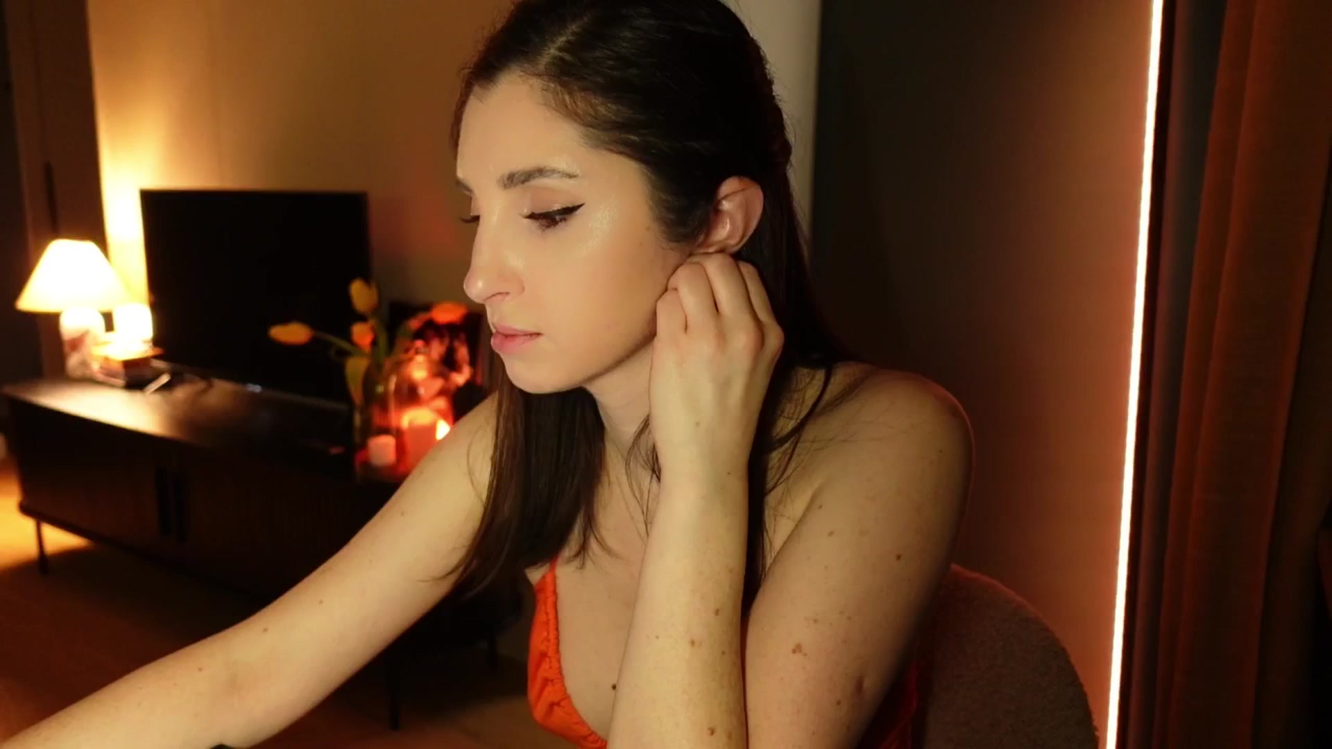 Gallery image thumbnail from Maddie's myfreecams stream on, 03/14/2025, 01:10 image 14 of 20