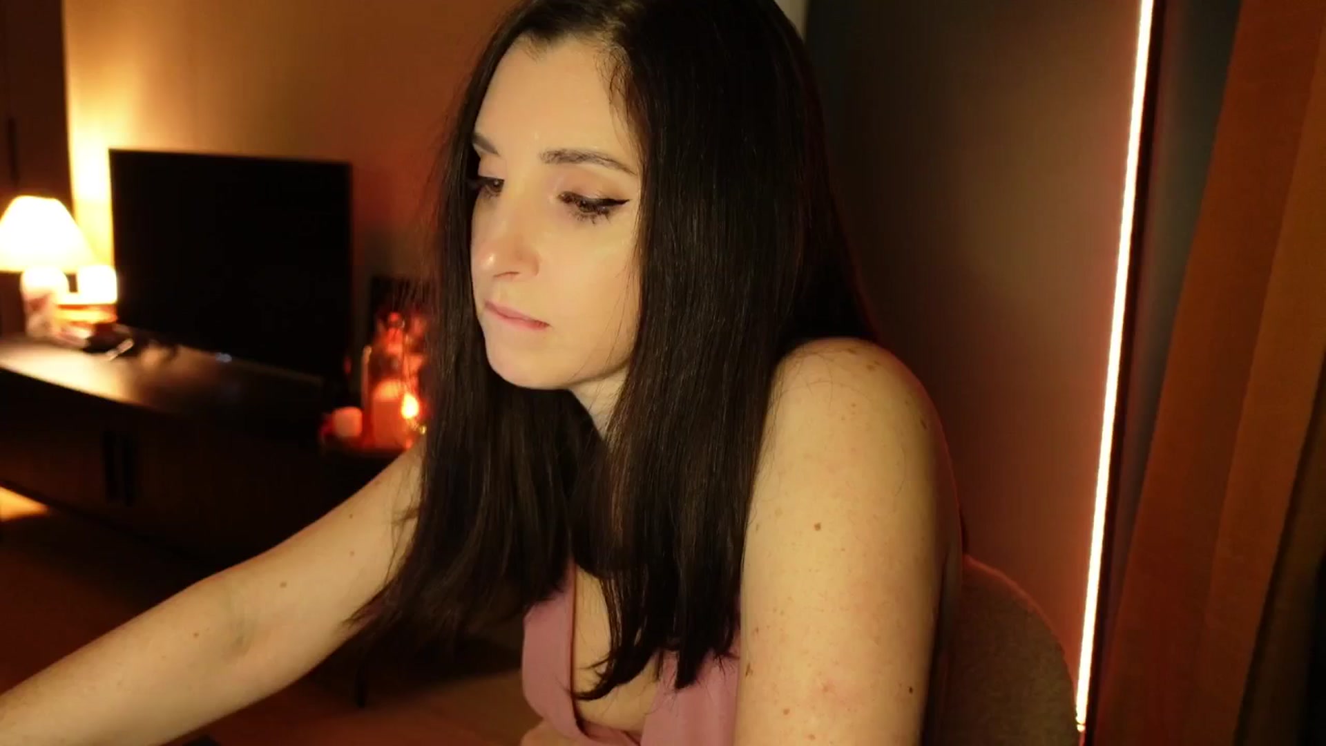 Gallery image thumbnail from Maddie's myfreecams stream on, 03/16/2025, 02:08 image 20 of 20
