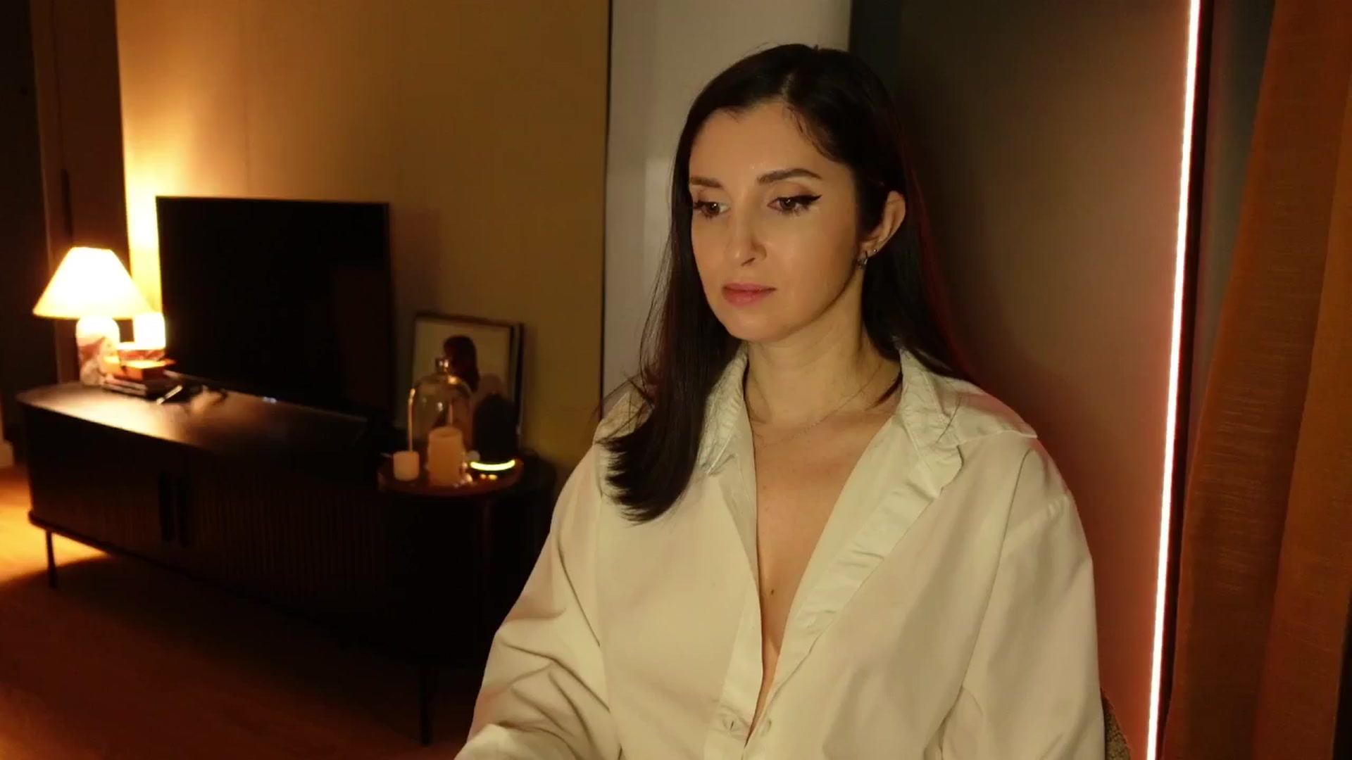 Gallery image thumbnail from Maddie's myfreecams stream on, 03/19/2025, 01:49 image 1 of 20