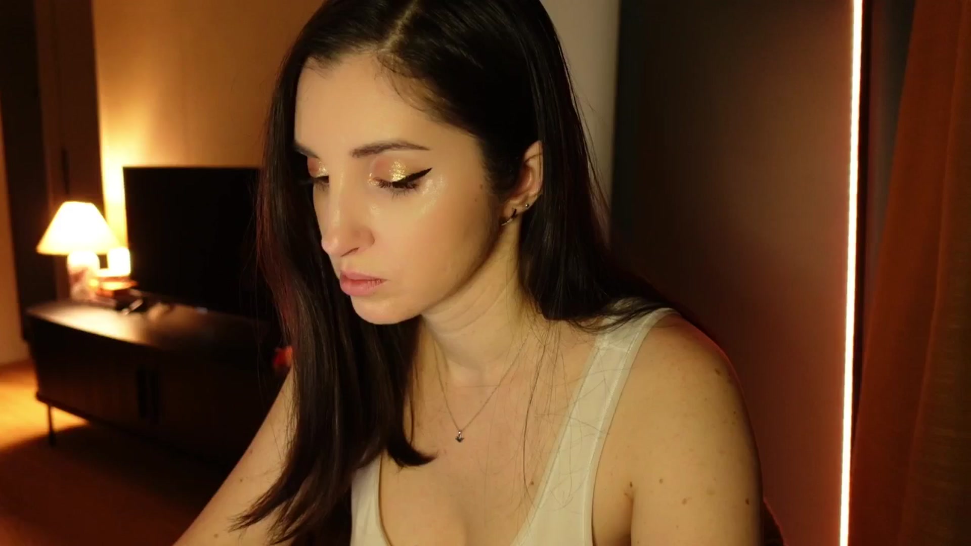 Gallery image thumbnail from Maddie's myfreecams stream on, 03/20/2025, 24:18 image 20 of 20