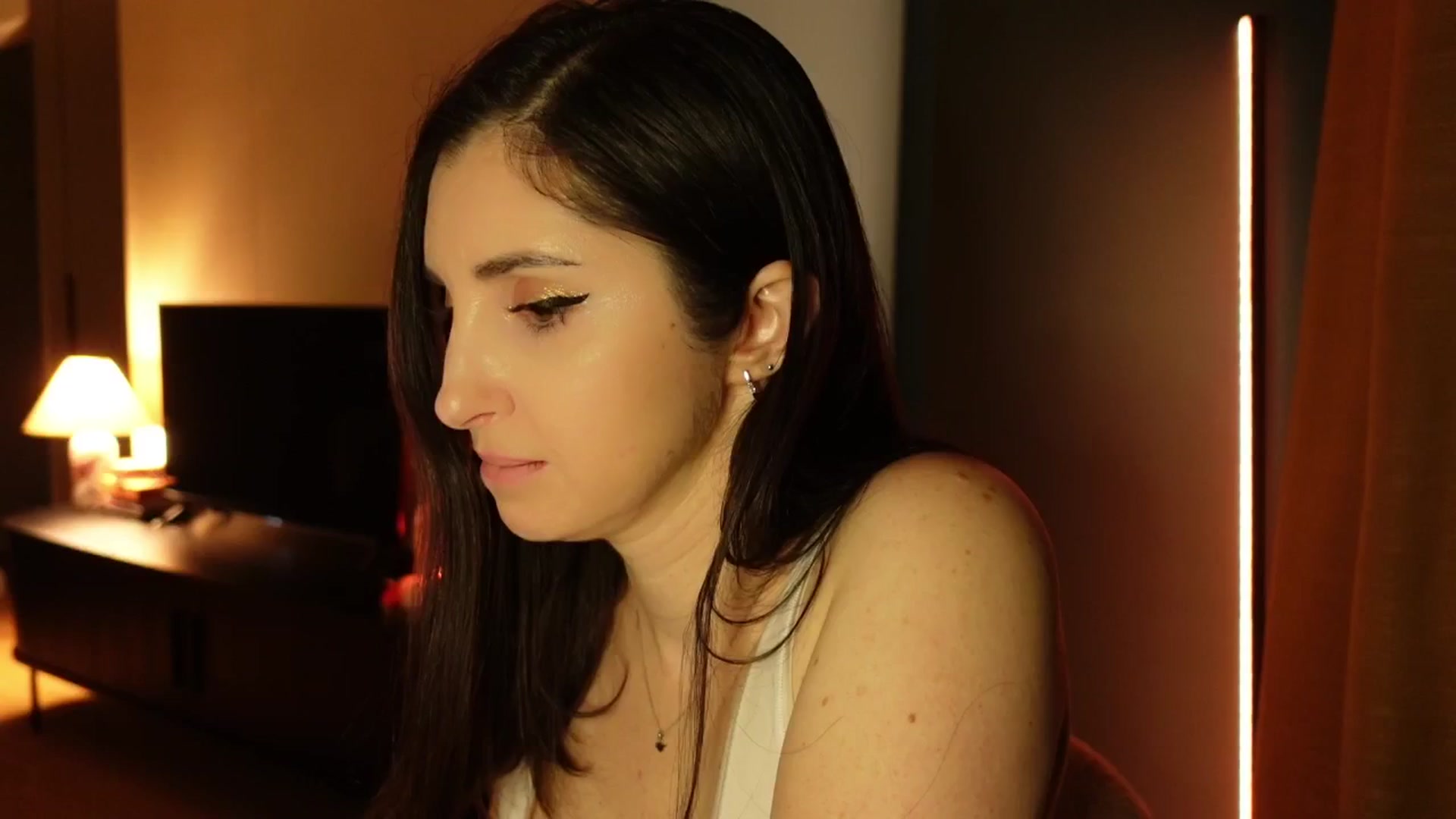 Gallery image thumbnail from Maddie's myfreecams stream on, 03/20/2025, 01:51 image 20 of 20