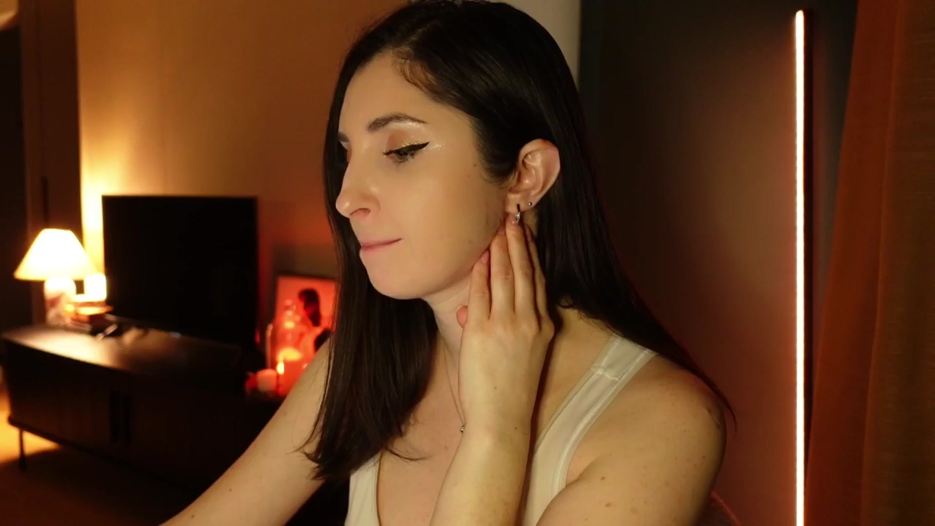 Gallery image thumbnail from Maddie's myfreecams stream on, 03/20/2025, 01:51 image 7 of 20