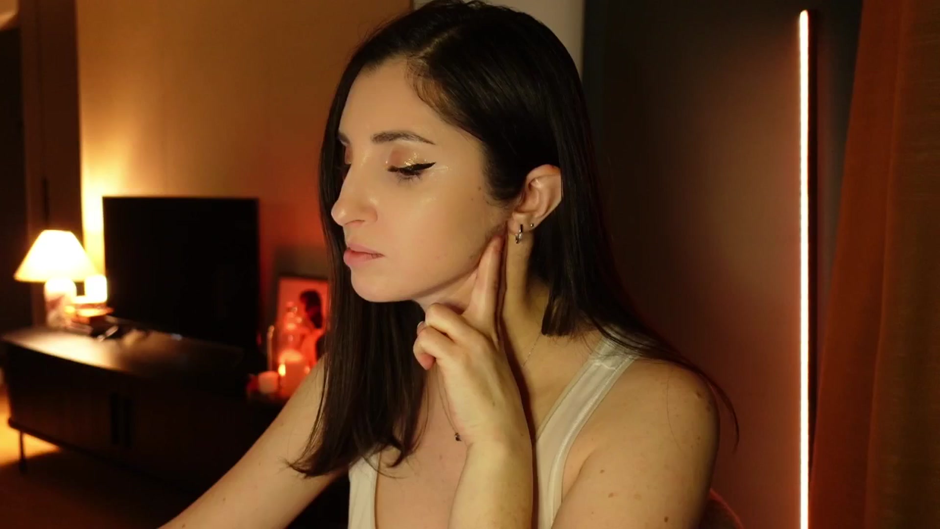 Gallery image thumbnail from Maddie's myfreecams stream on, 03/20/2025, 01:51 image 13 of 20