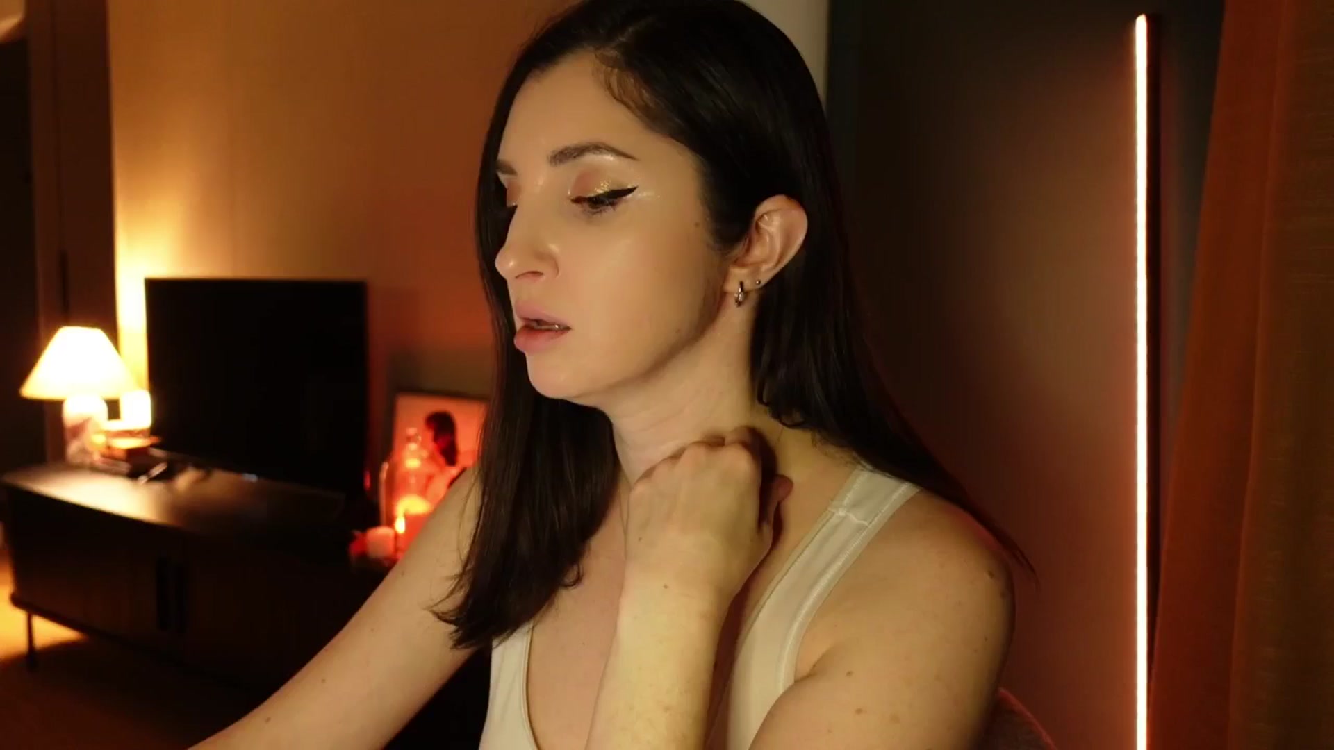 Gallery image thumbnail from Maddie's myfreecams stream on, 03/20/2025, 01:51 image 4 of 20