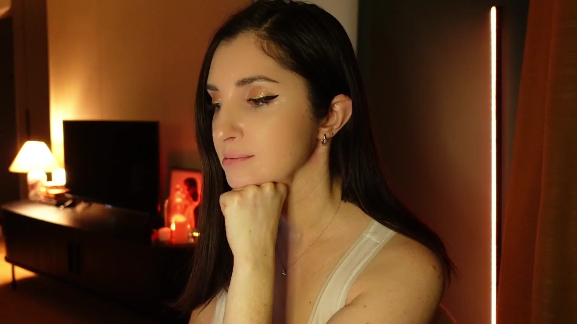 Gallery image thumbnail from Maddie's myfreecams stream on, 03/20/2025, 01:51 image 11 of 20