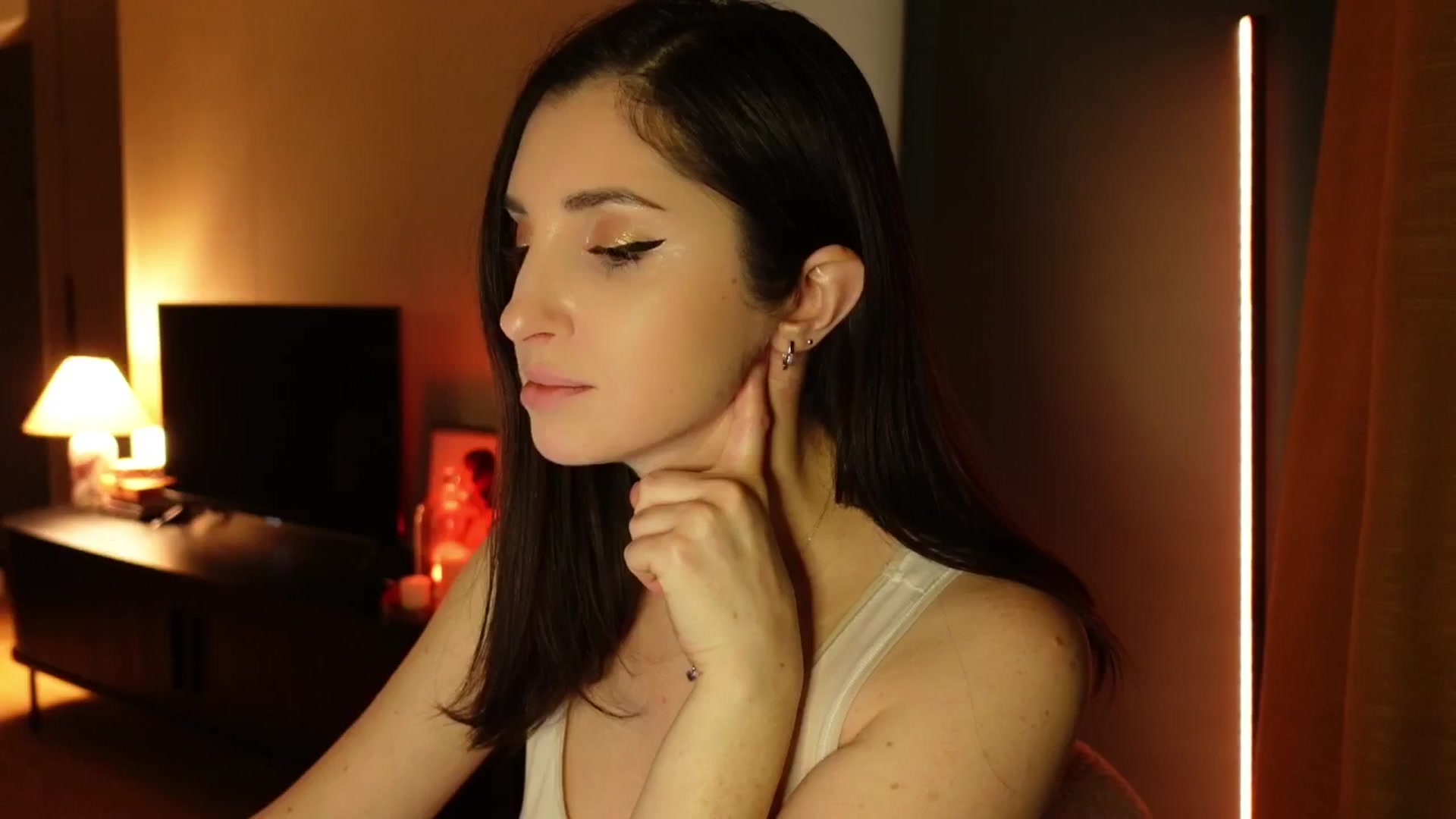Gallery image thumbnail from Maddie's myfreecams stream on, 03/20/2025, 01:51 image 10 of 20