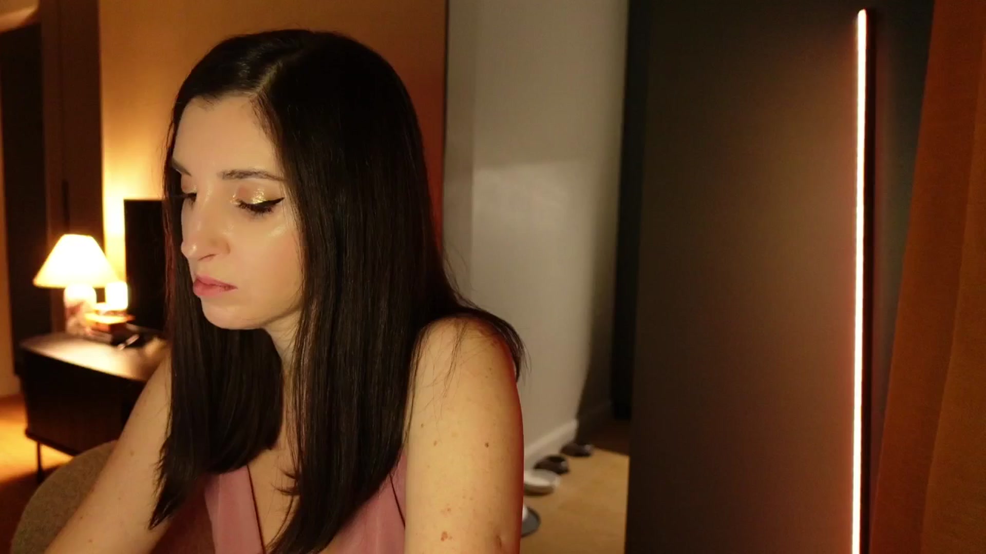 Gallery image thumbnail from Maddie's myfreecams stream on, 03/21/2025, 24:45 image 7 of 20