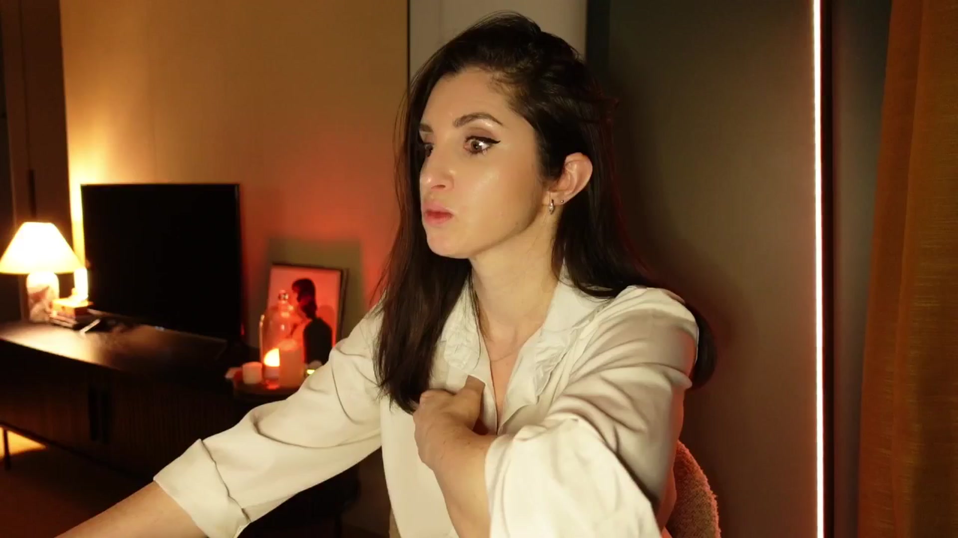 Gallery image thumbnail from Maddie's myfreecams stream on, 03/27/2025, 24:38 image 20 of 20