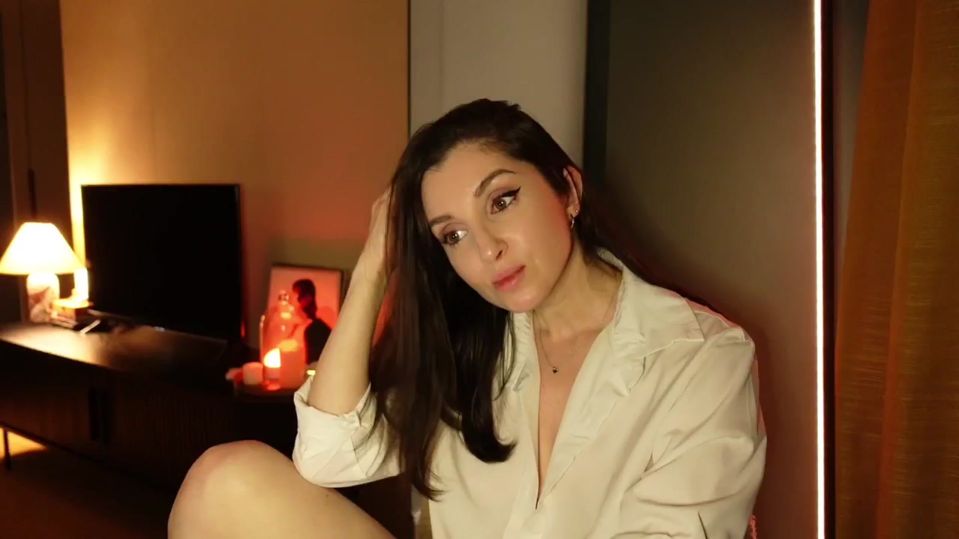 Gallery image thumbnail from Maddie's myfreecams stream on, 03/27/2025, 24:38 image 5 of 20