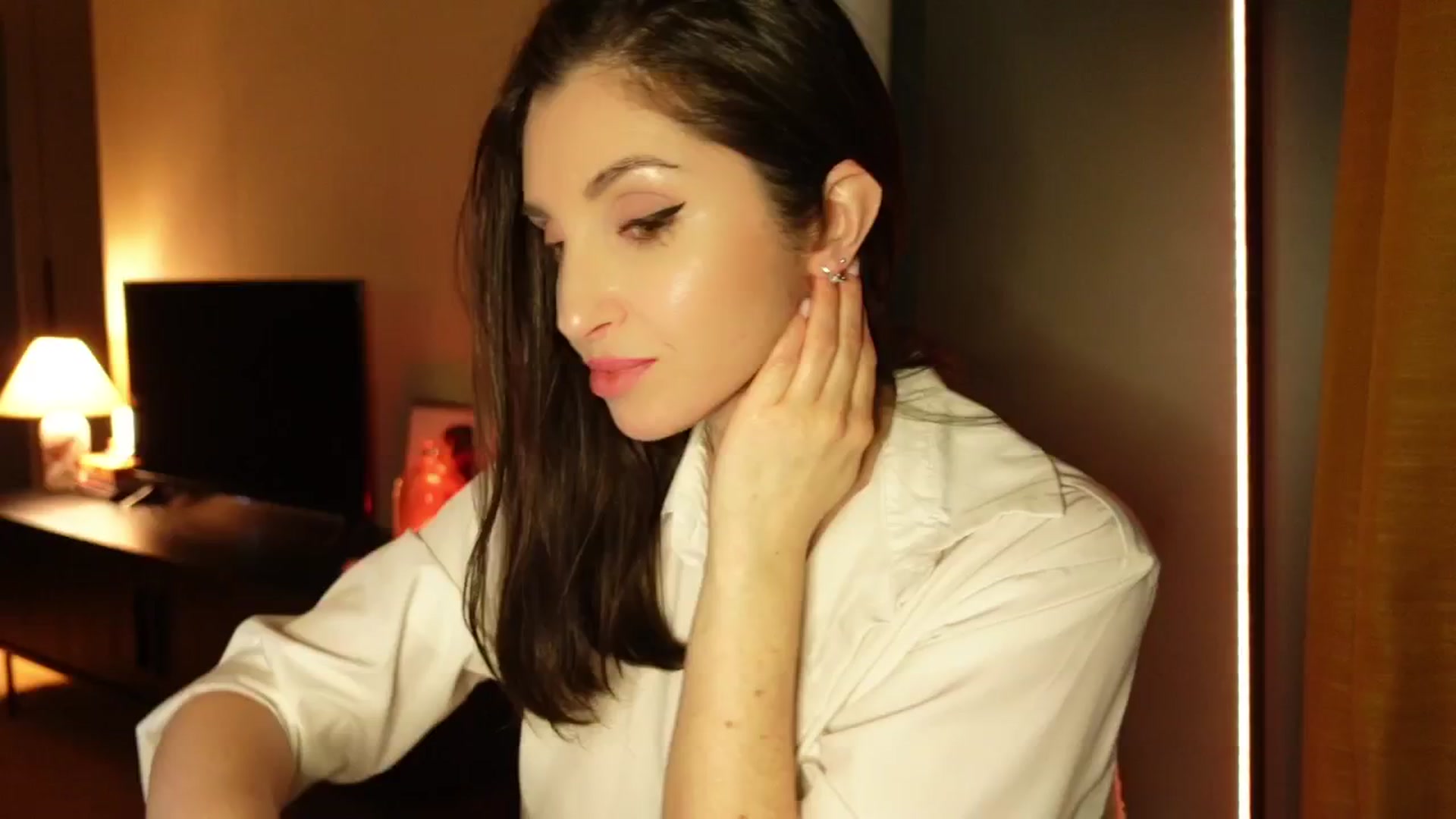 Gallery image thumbnail from Maddie's myfreecams stream on, 03/27/2025, 01:49 image 10 of 20