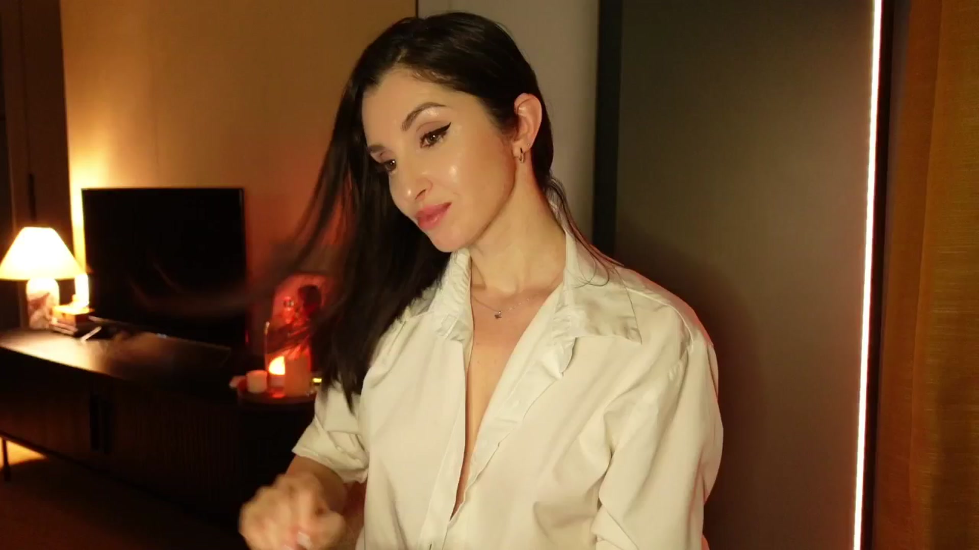 Gallery image thumbnail from Maddie's myfreecams stream on, 03/27/2025, 03:20 image 6 of 20