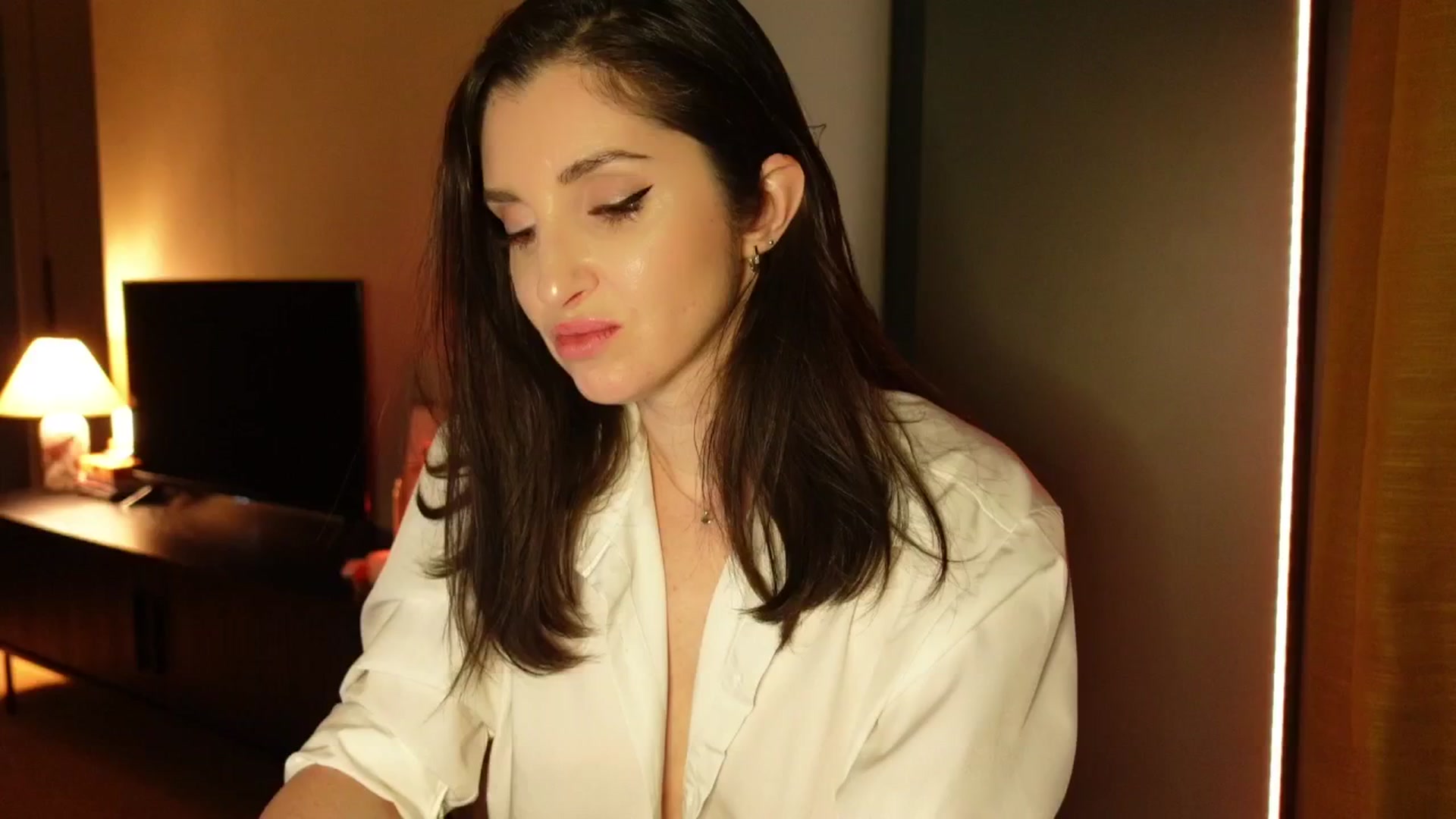 Gallery image thumbnail from Maddie's myfreecams stream on, 03/27/2025, 03:20 image 8 of 20