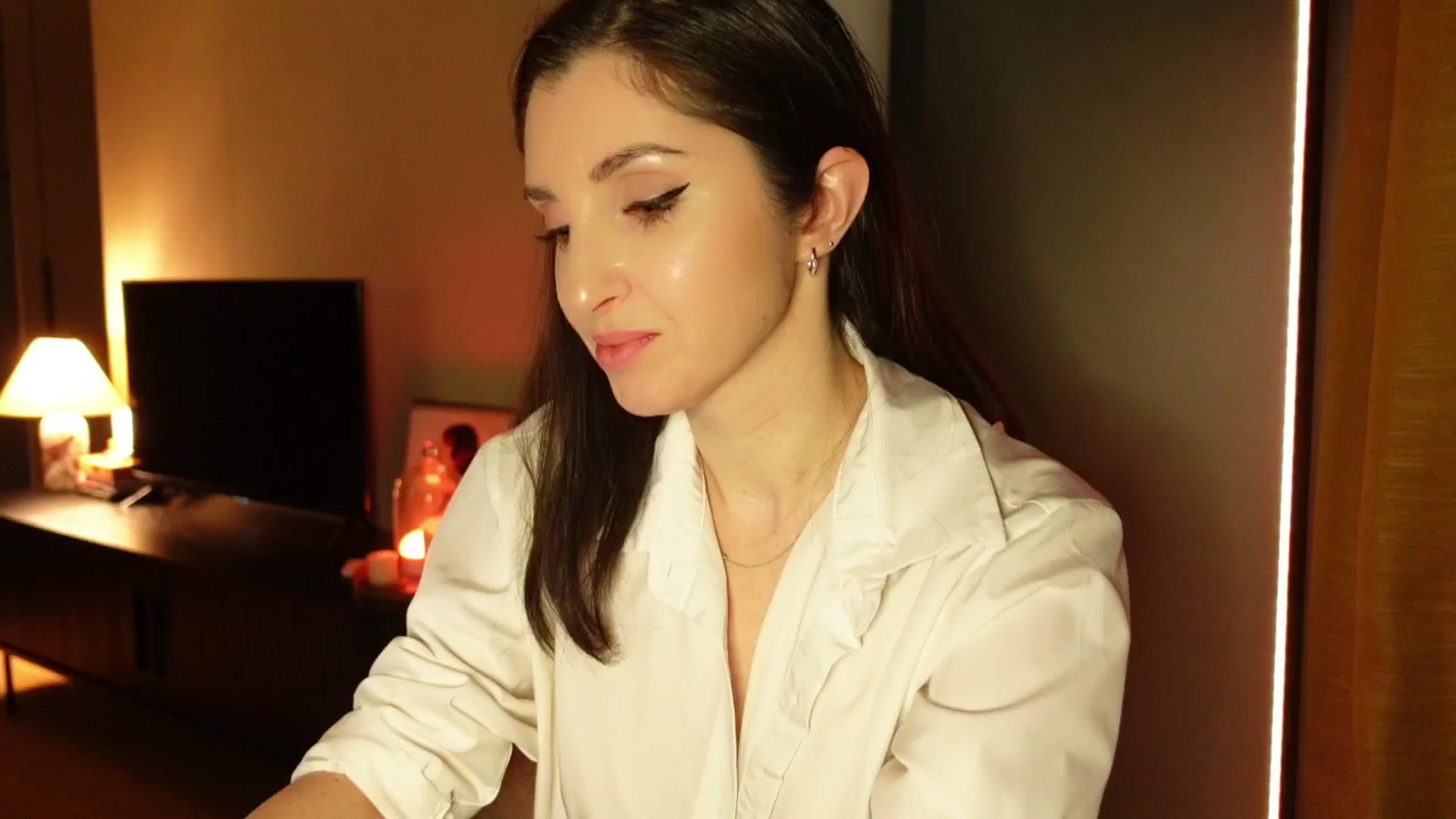 Gallery image thumbnail from Maddie's myfreecams stream on, 03/27/2025, 03:20 image 14 of 20