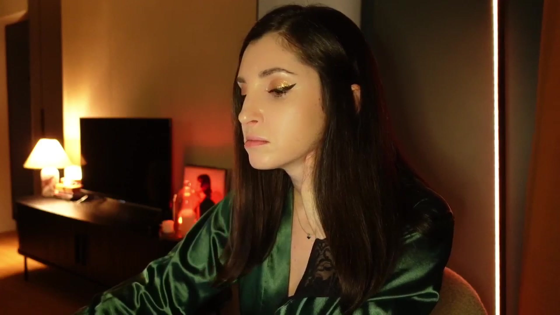 Gallery image thumbnail from Maddie's myfreecams stream on, 03/27/2025, 22:45 image 15 of 20