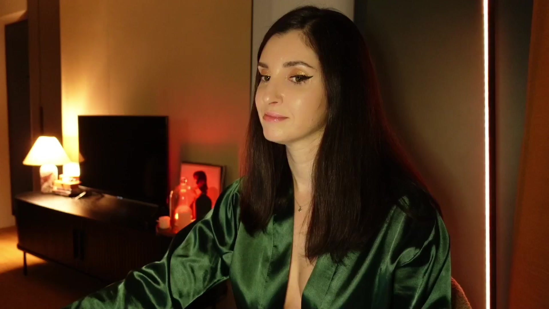 Gallery image thumbnail from Maddie's myfreecams stream on, 03/27/2025, 22:45 image 1 of 20