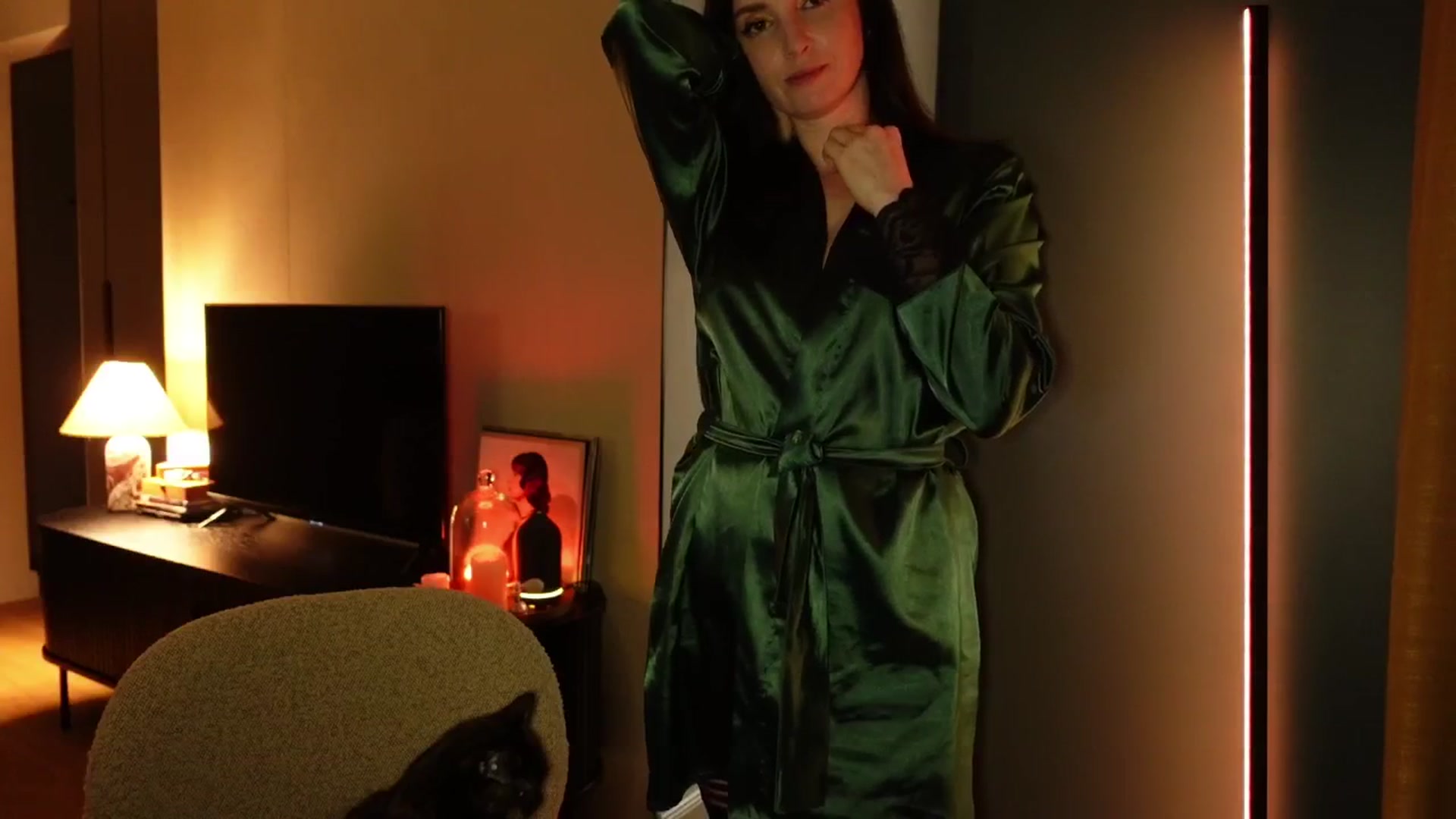 Gallery image thumbnail from Maddie's myfreecams stream on, 03/28/2025, 24:02 image 13 of 20