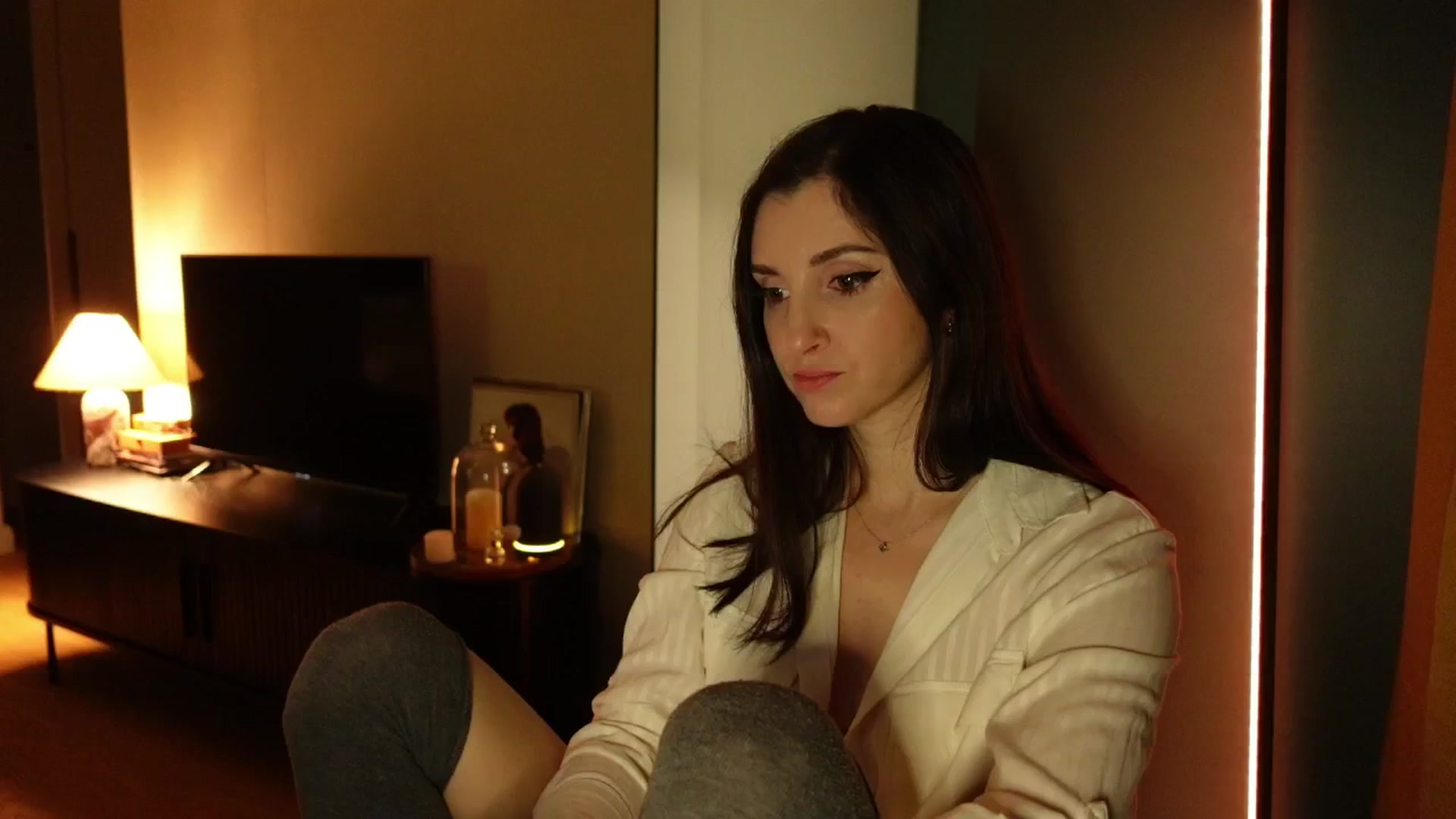 Gallery image thumbnail from Maddie's myfreecams stream on, 04/08/2025, 02:24 image 3 of 20