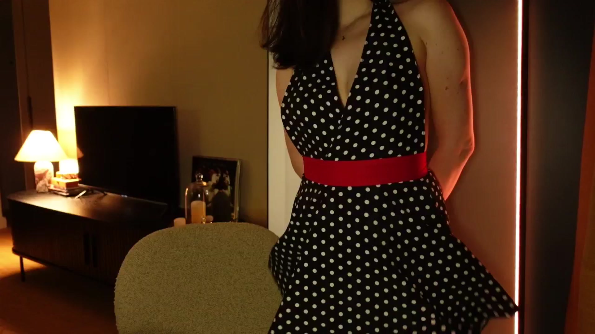 Gallery image thumbnail from Maddie's myfreecams stream on, 04/09/2025, 01:09 image 12 of 20