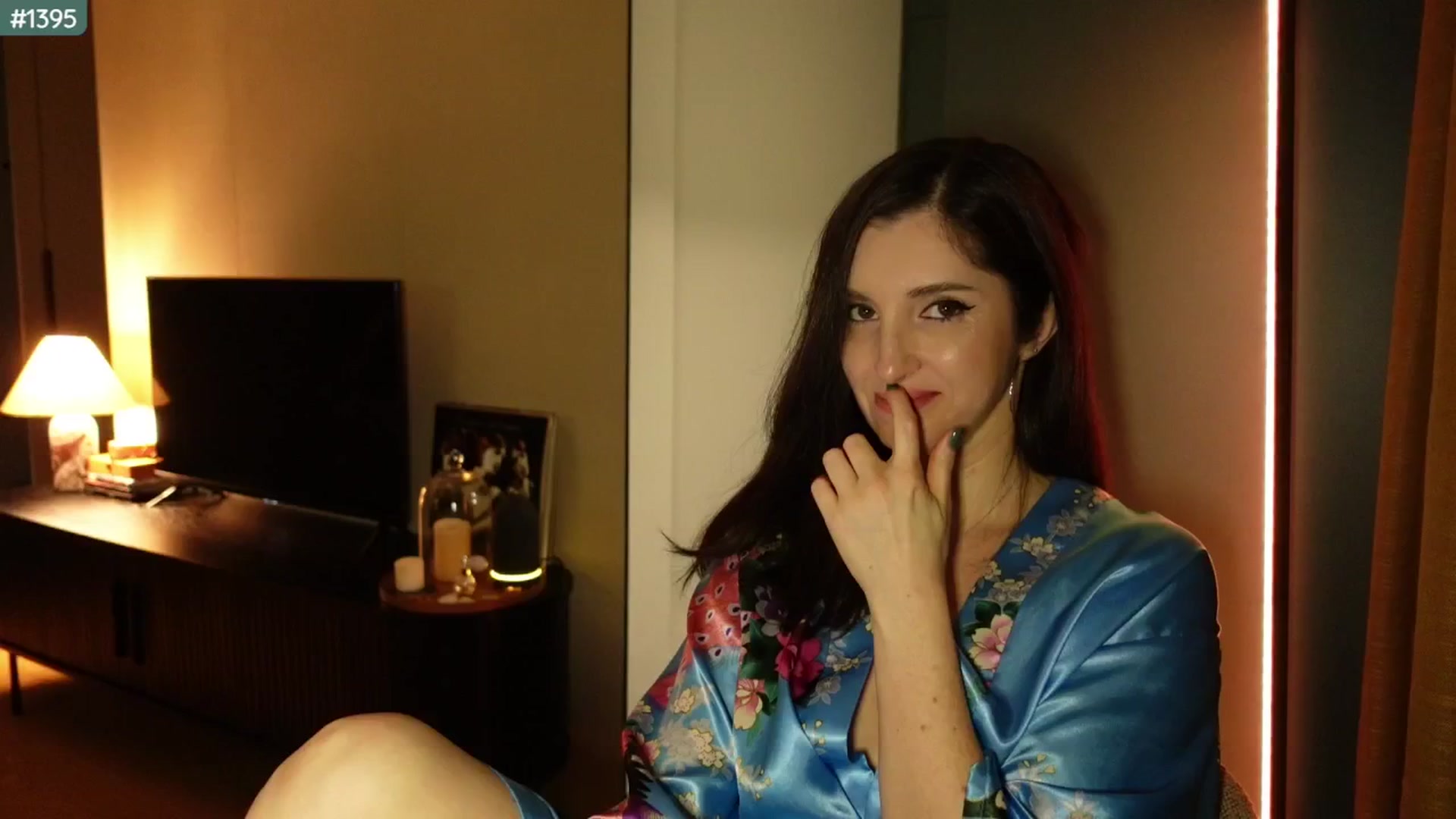 Gallery image thumbnail from Maddie's myfreecams stream on, 04/18/2025, 22:05 image 1 of 20