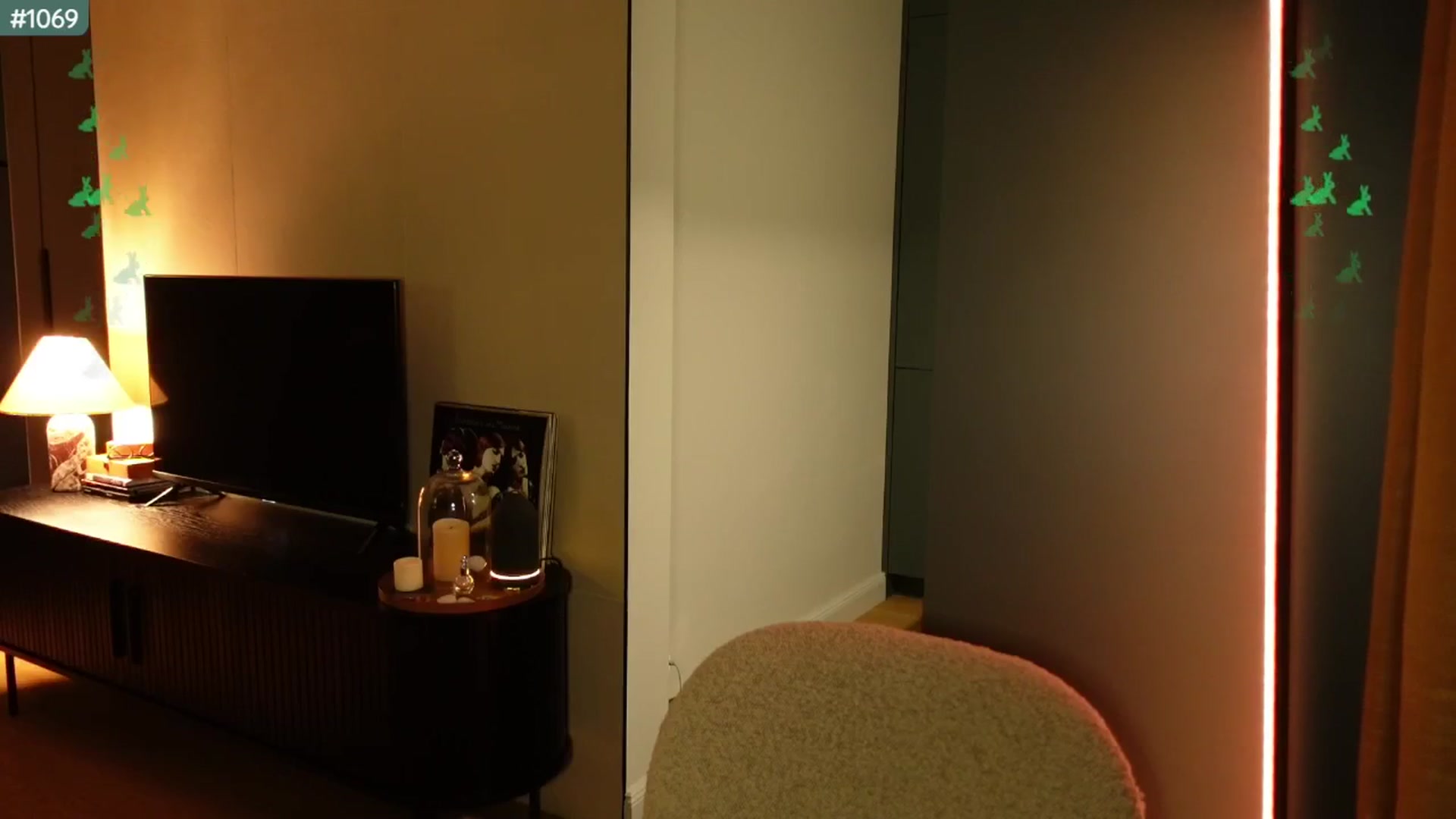 Gallery image thumbnail from Maddie's myfreecams stream on, 04/18/2025, 23:30 image 11 of 20