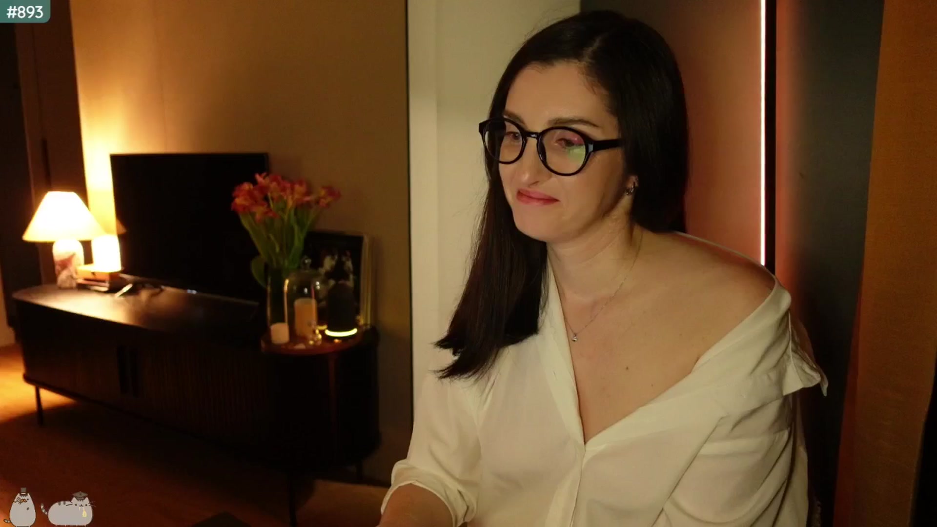 Gallery image thumbnail from Maddie's myfreecams stream on, 04/30/2025, 01:21 image 11 of 20