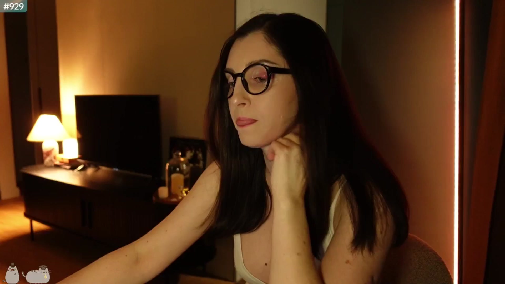 Gallery image thumbnail from Maddie's myfreecams stream on, 05/01/2025, 24:01 image 1 of 20