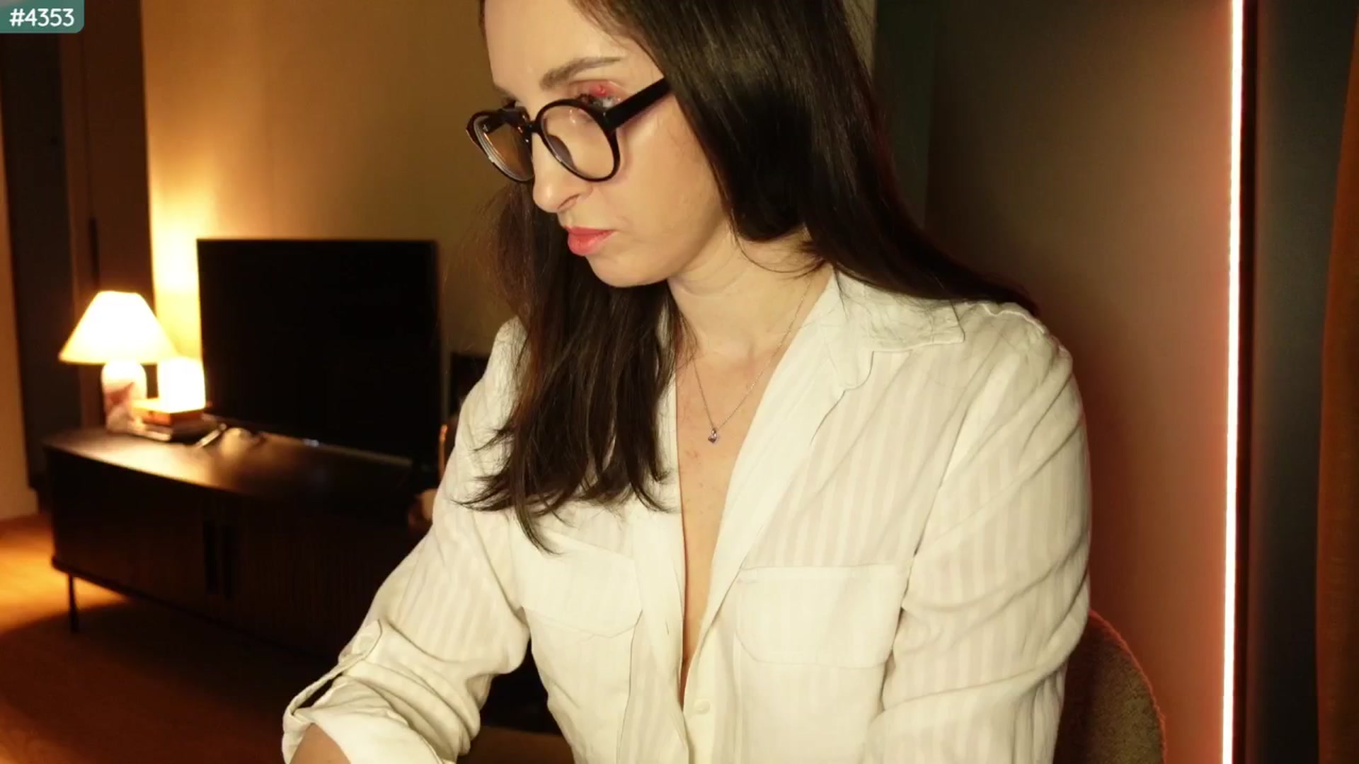 Gallery image thumbnail from Maddie's myfreecams stream on, 05/06/2025, 20:01 image 20 of 20