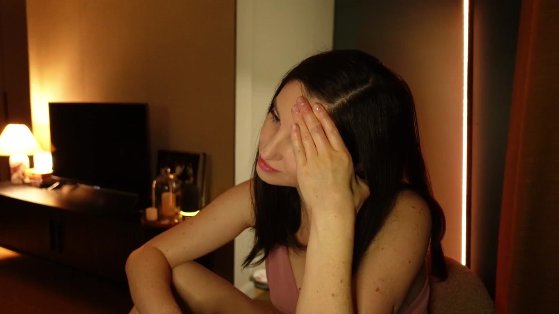 Gallery image thumbnail from Maddie's myfreecams stream on, 05/22/2025, 24:01 image 2 of 20