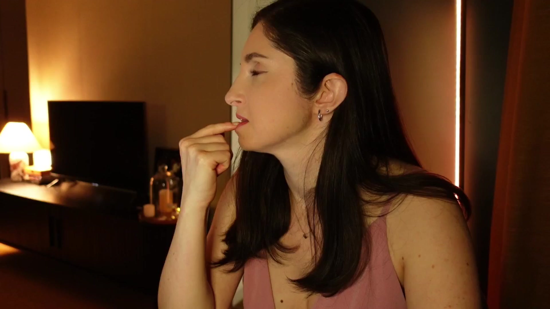 Gallery image thumbnail from Maddie's myfreecams stream on, 05/22/2025, 24:01 image 8 of 20