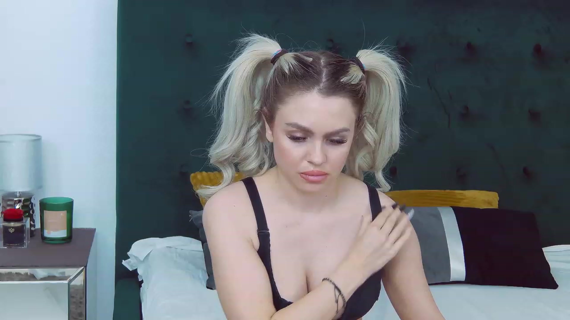 Gallery image thumbnail from MaddieJordan's myfreecams stream on, 01/08/2023, 15:05 image 12 of 20