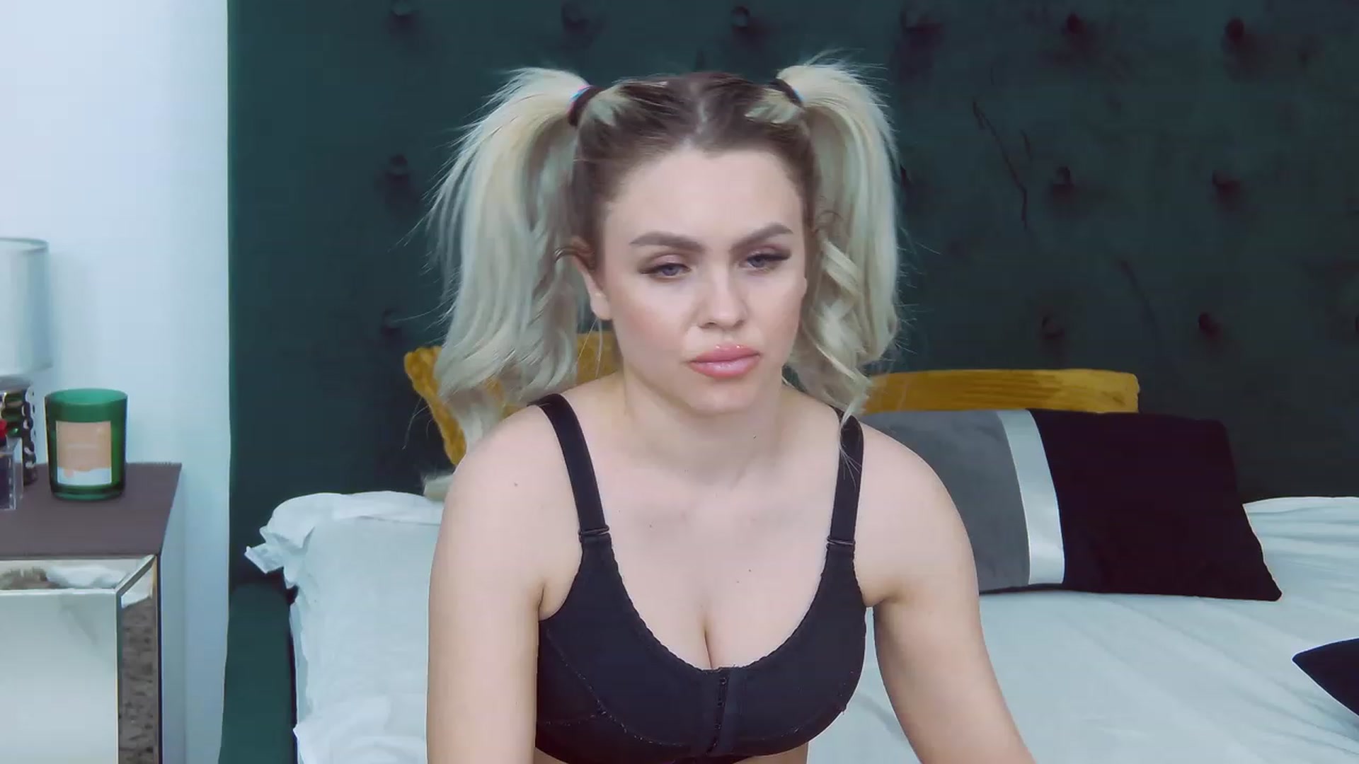 Gallery image thumbnail from MaddieJordan's myfreecams stream on, 01/08/2023, 17:03 image 13 of 20