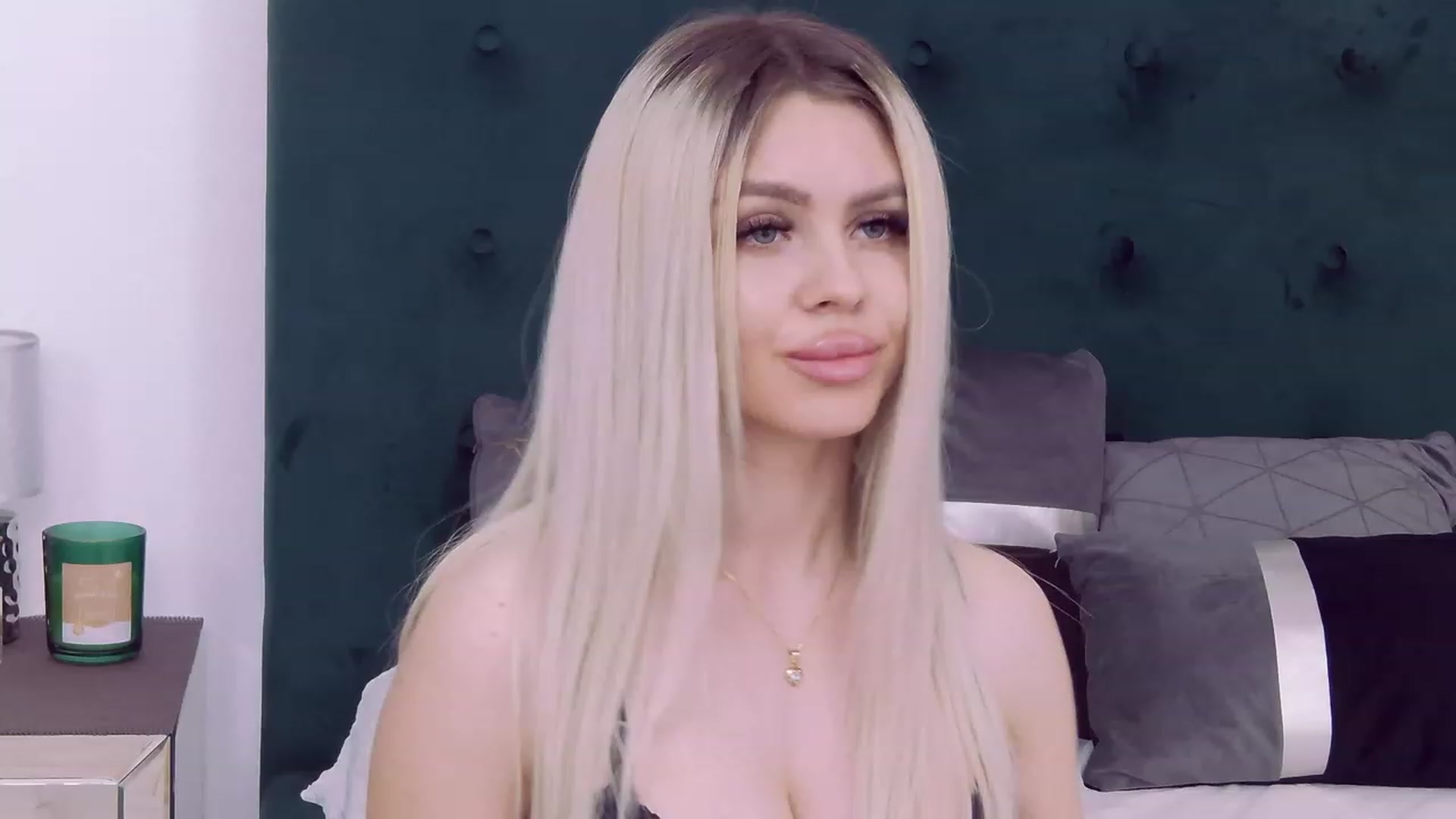 Gallery image thumbnail from MaddieJordan's myfreecams stream on, 01/18/2023, 14:36 image 18 of 20
